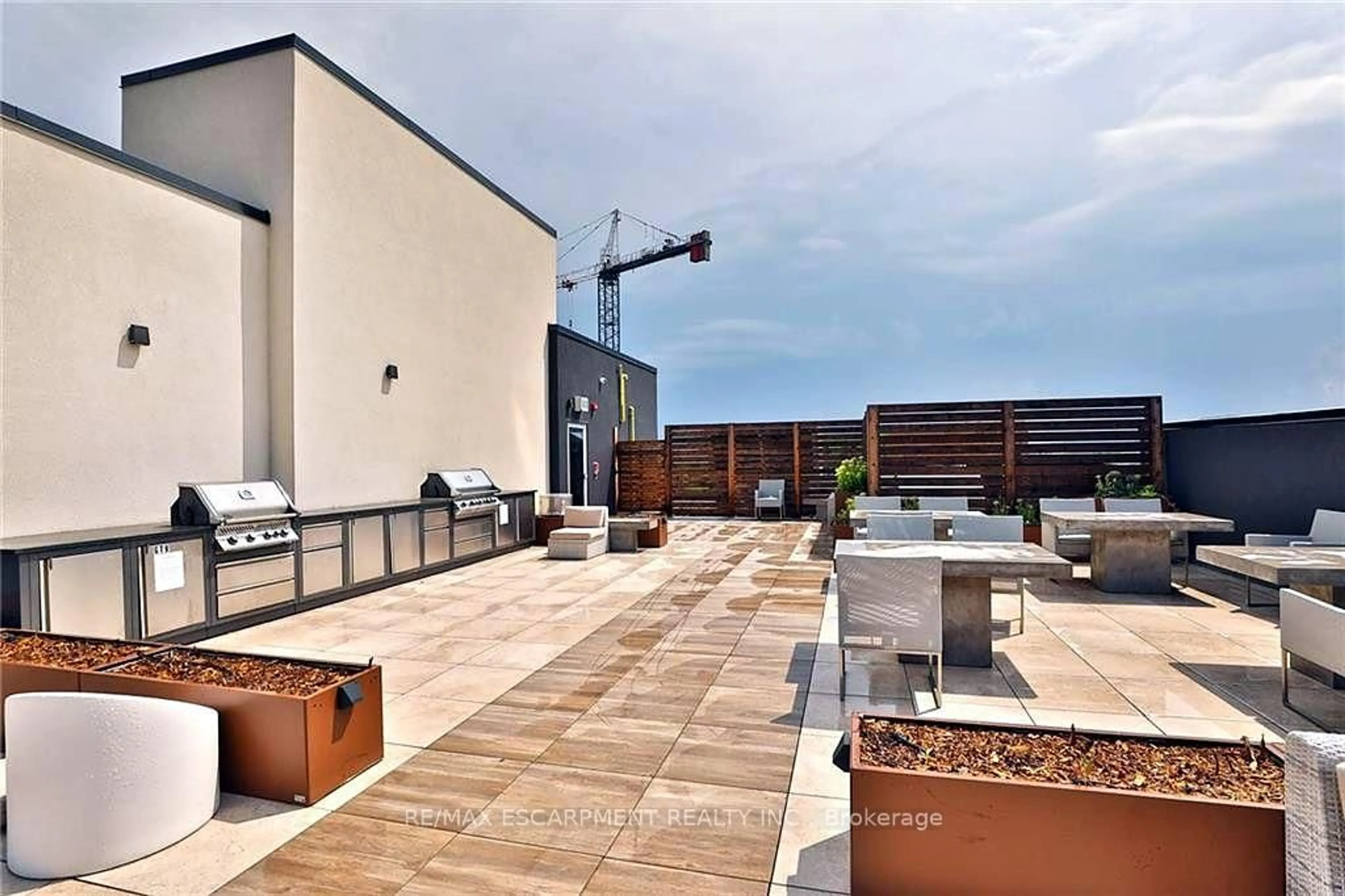 Patio, unknown for 10 CONCORD Pl #117, Grimsby Ontario L3M 0G6