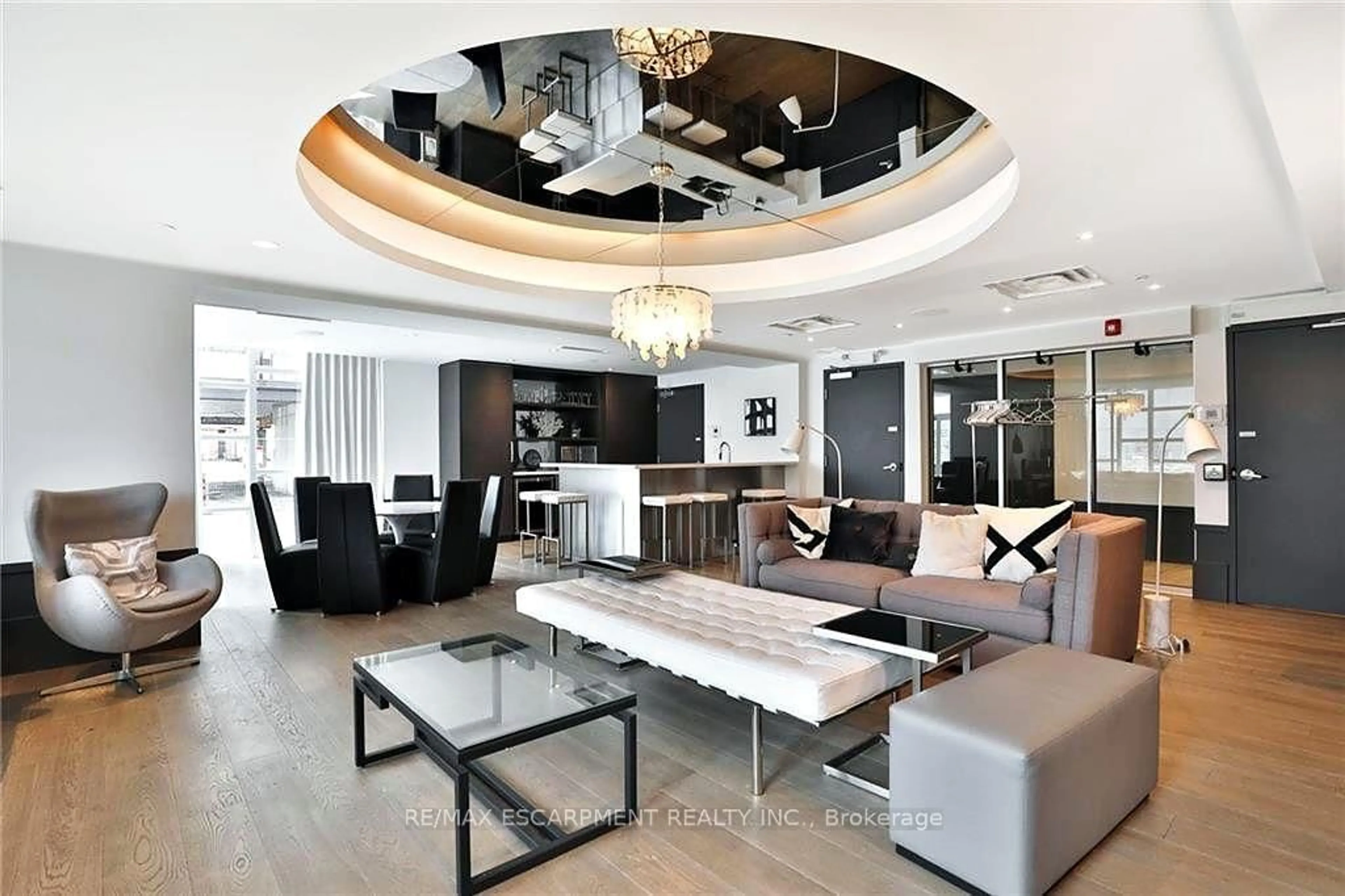 Lobby for 10 CONCORD Pl #117, Grimsby Ontario L3M 0G6