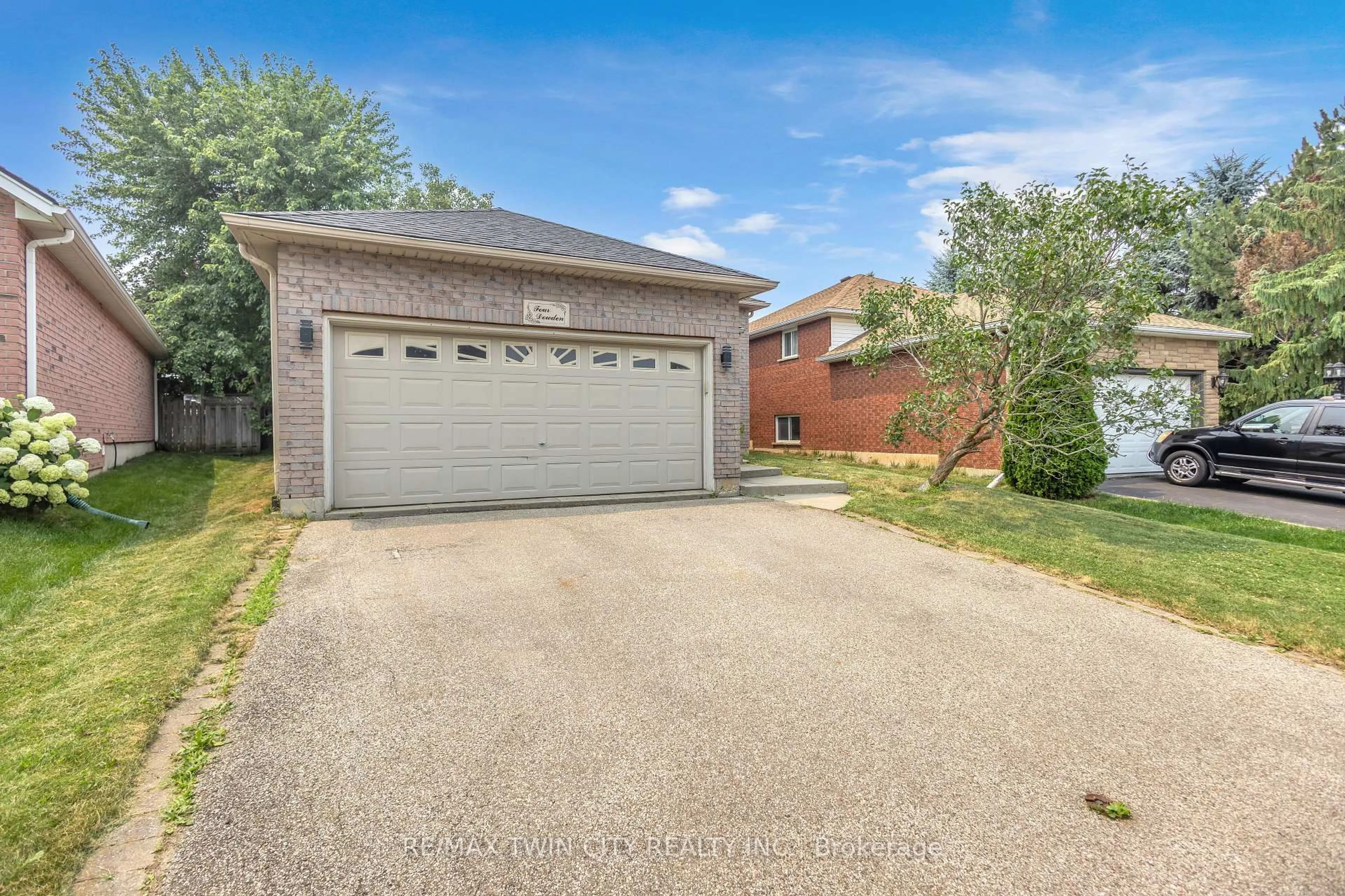 Unknown for 4 Dowden Ave, Brantford Ontario N3T 6N5
