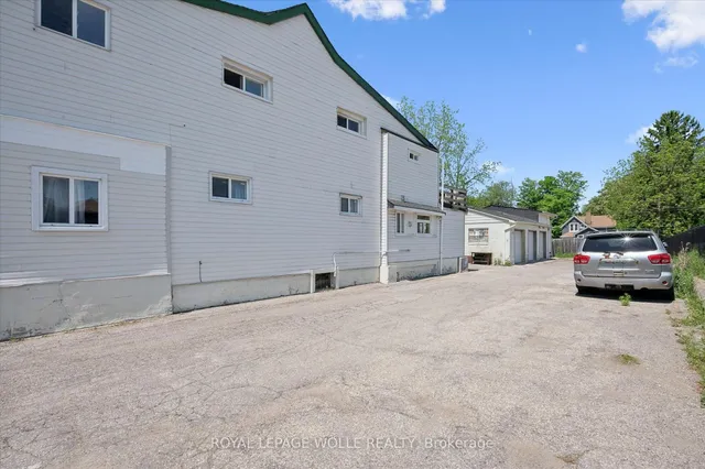 202 Breithaupt St, Kitchener 5