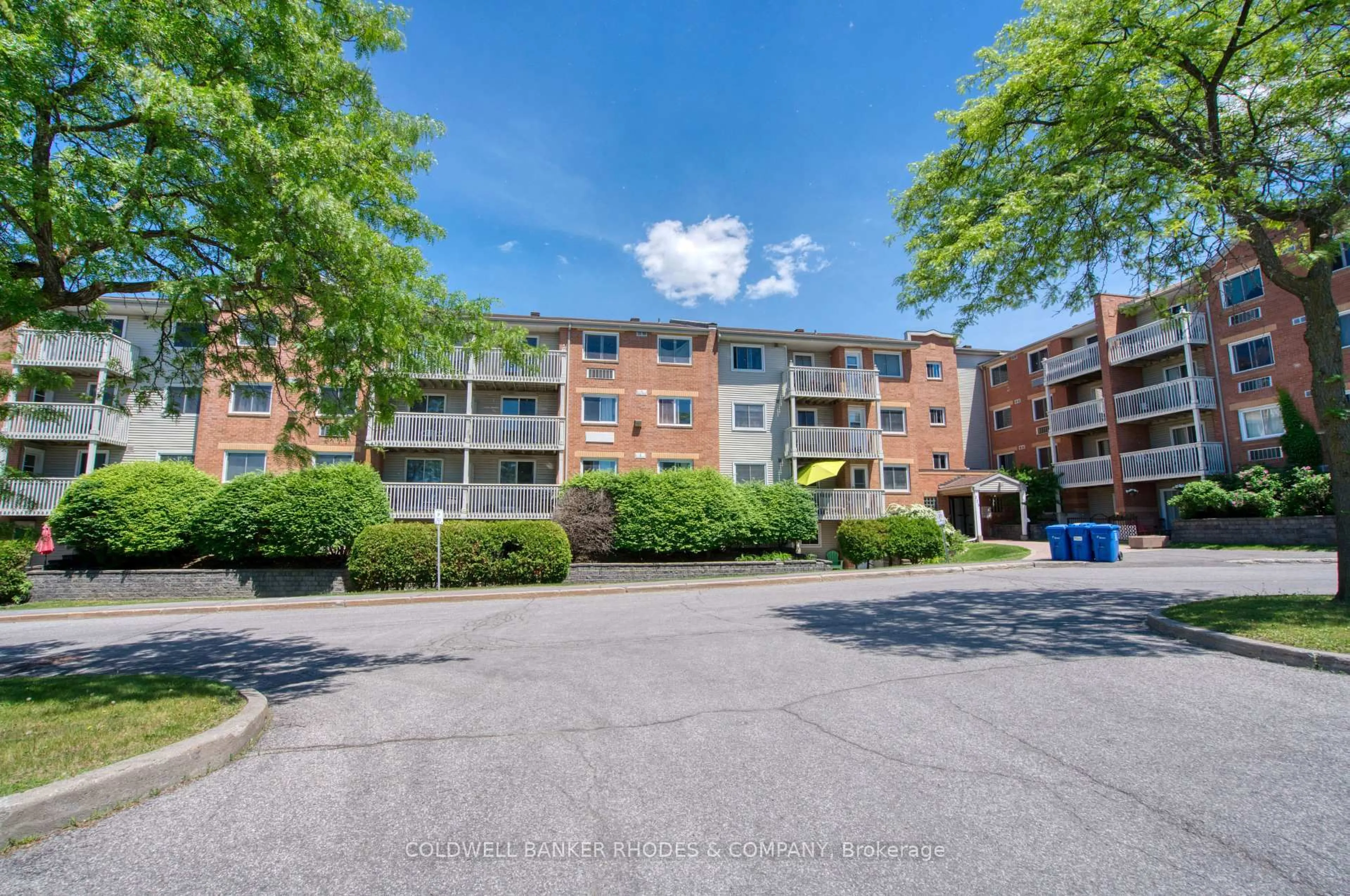 Unknown for 325 Centrum Blvd #407, Ottawa Ontario K1E 3W8