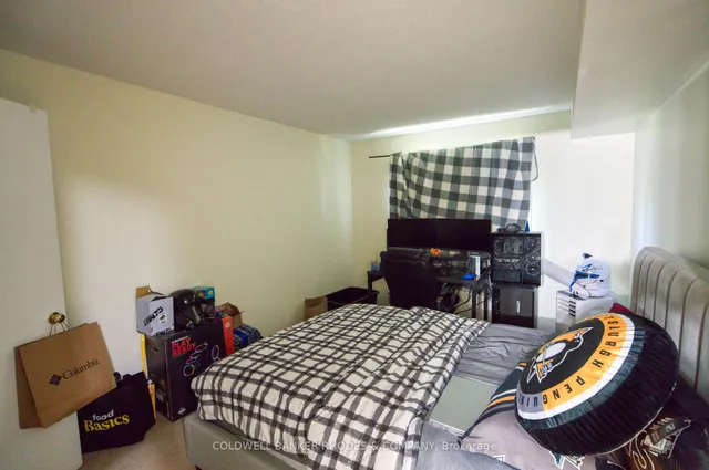325 Centrum Blvd #307, Ottawa 4