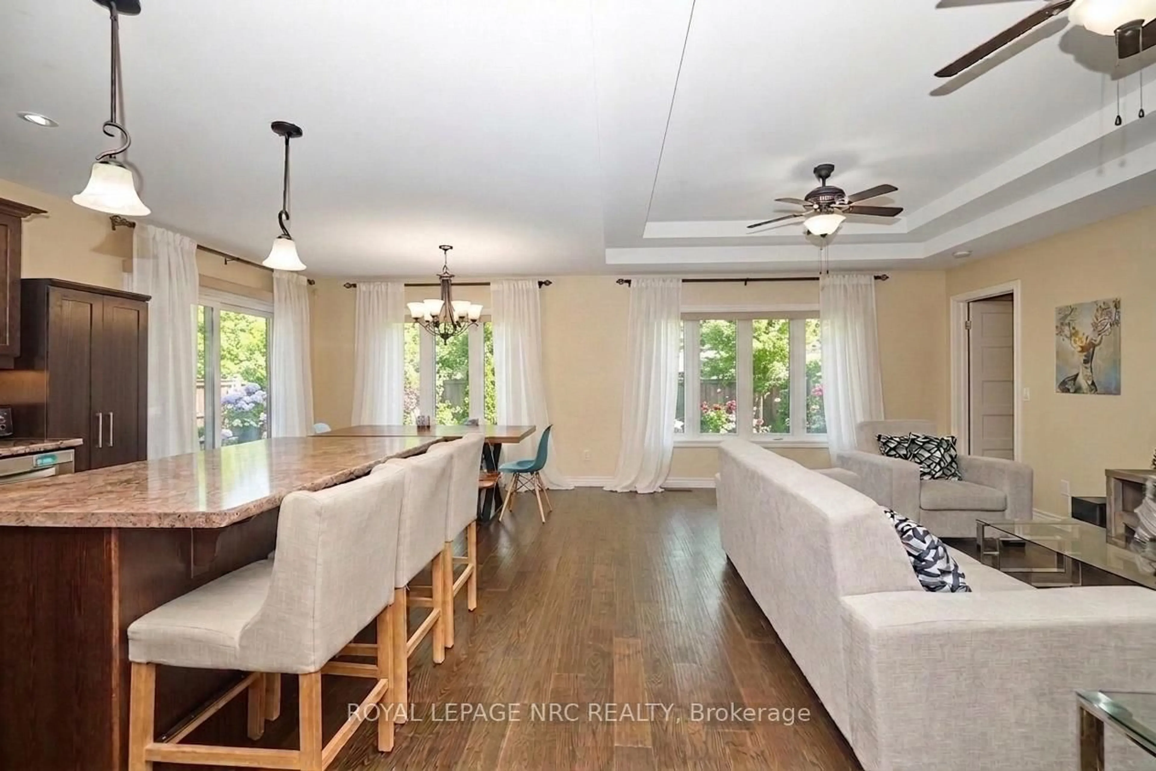 Dining room, unknown for 171 Classic Ave, Welland Ontario L3B 0A3