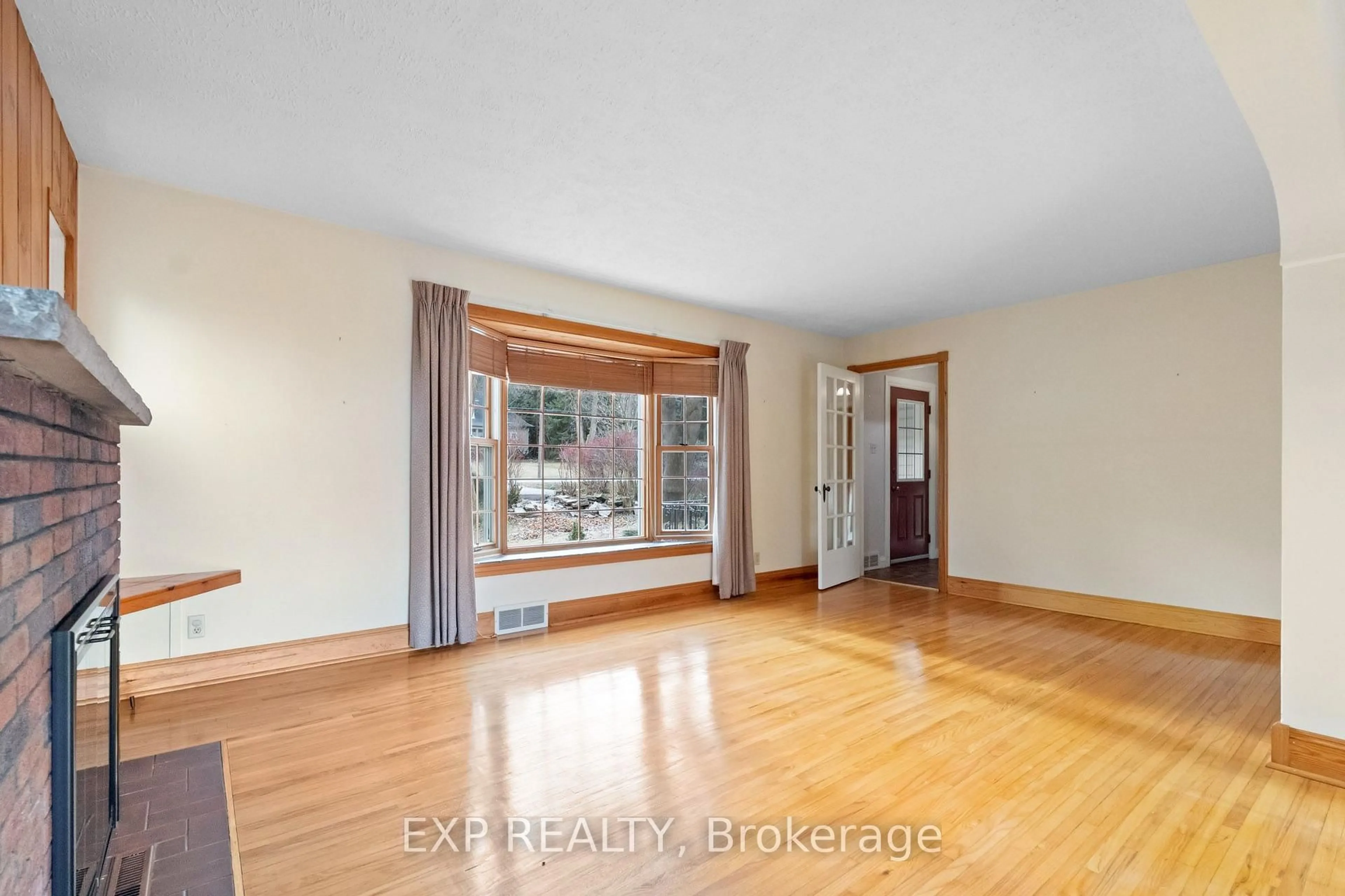 Unknown for 2052 York Rd, Niagara-on-the-Lake Ontario L0S 1J0