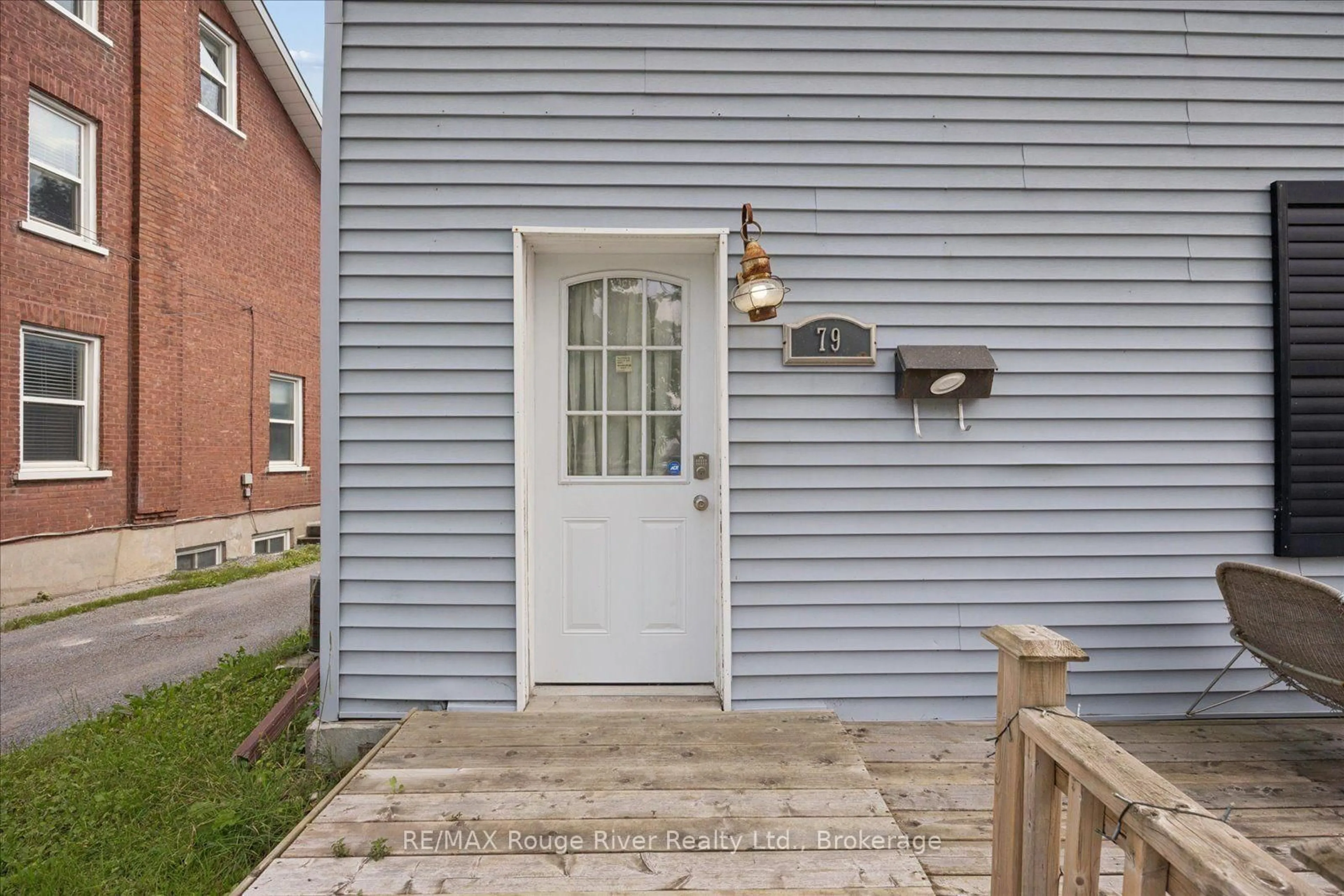 Unknown for 79 Parkhill Rd, Peterborough Ontario K9H 3G7
