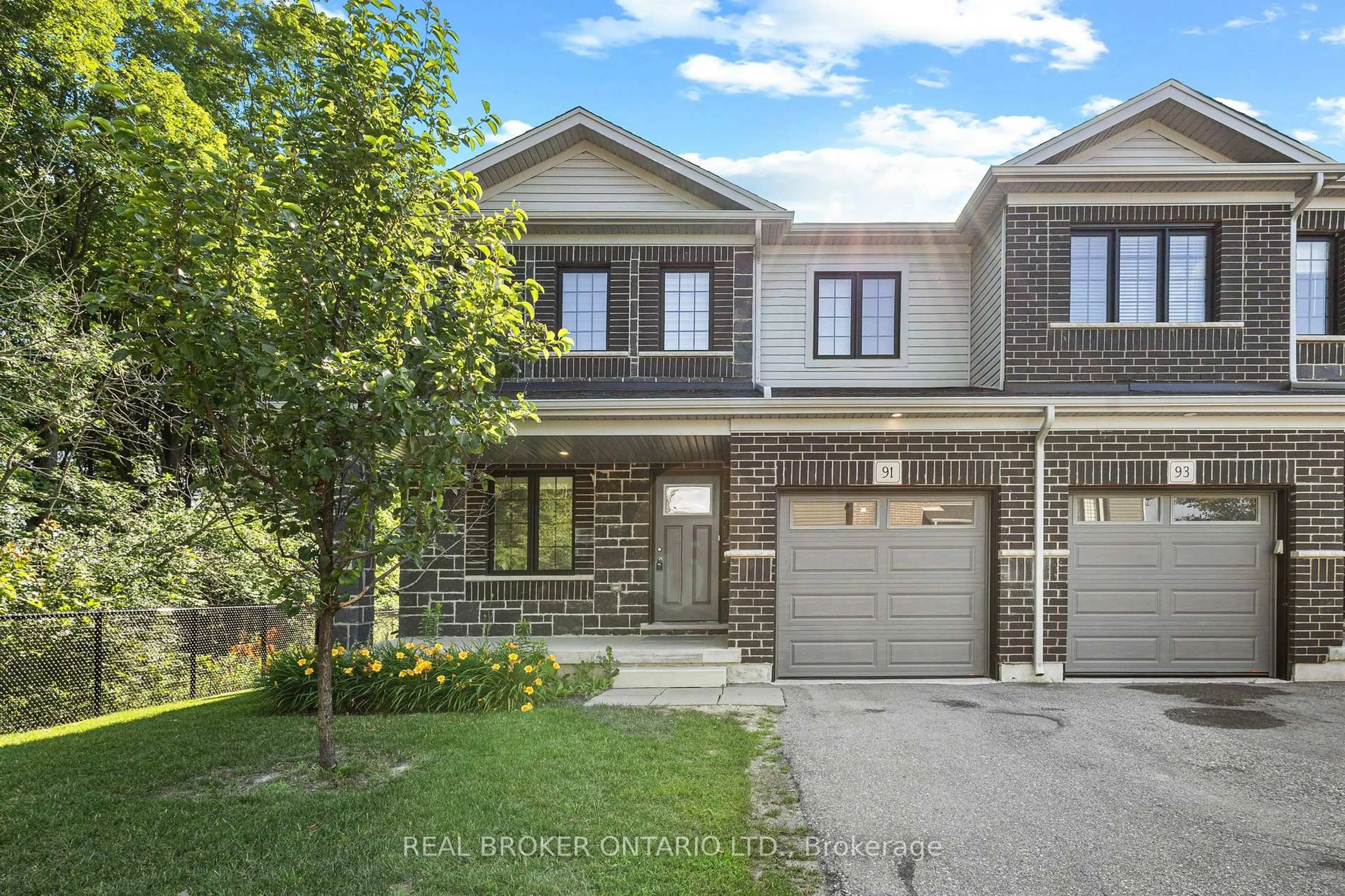 Home with brick exterior material, street for 91 Woodedge Circ, Kitchener Ontario N2R 0P8