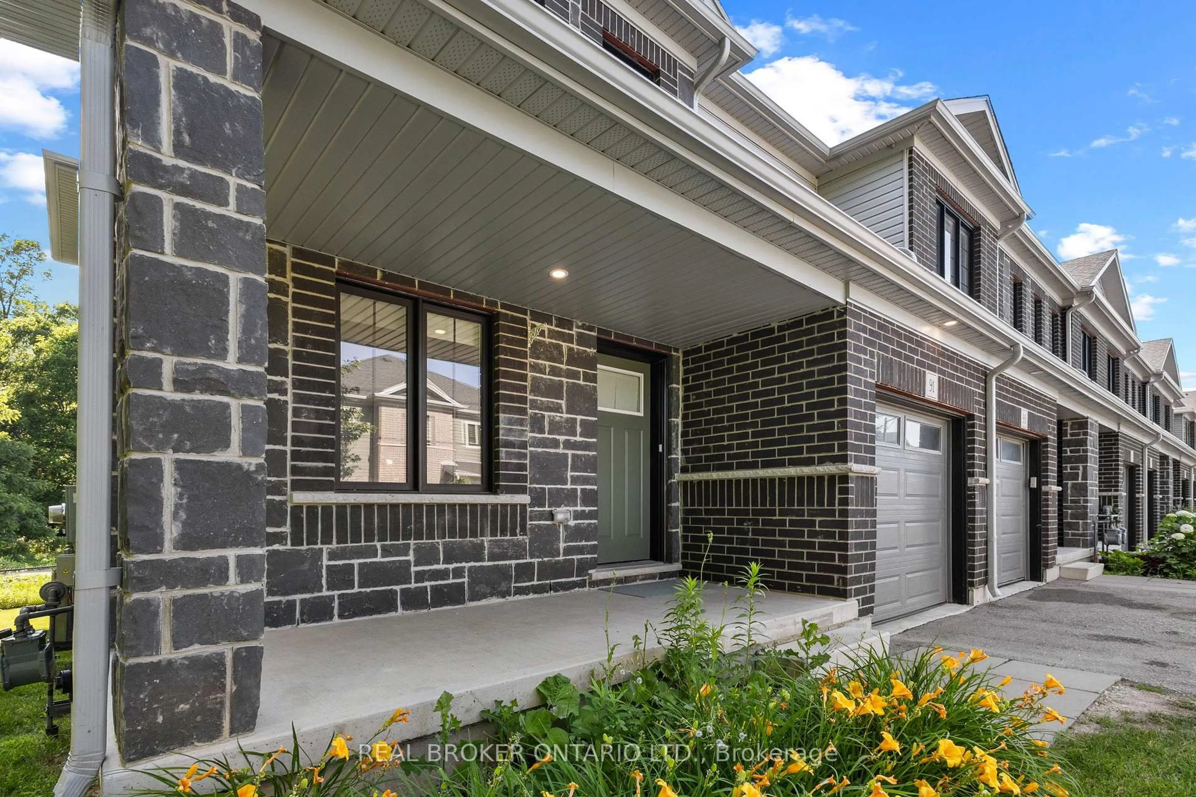 Home with brick exterior material, street for 91 Woodedge Circ, Kitchener Ontario N2R 0P8