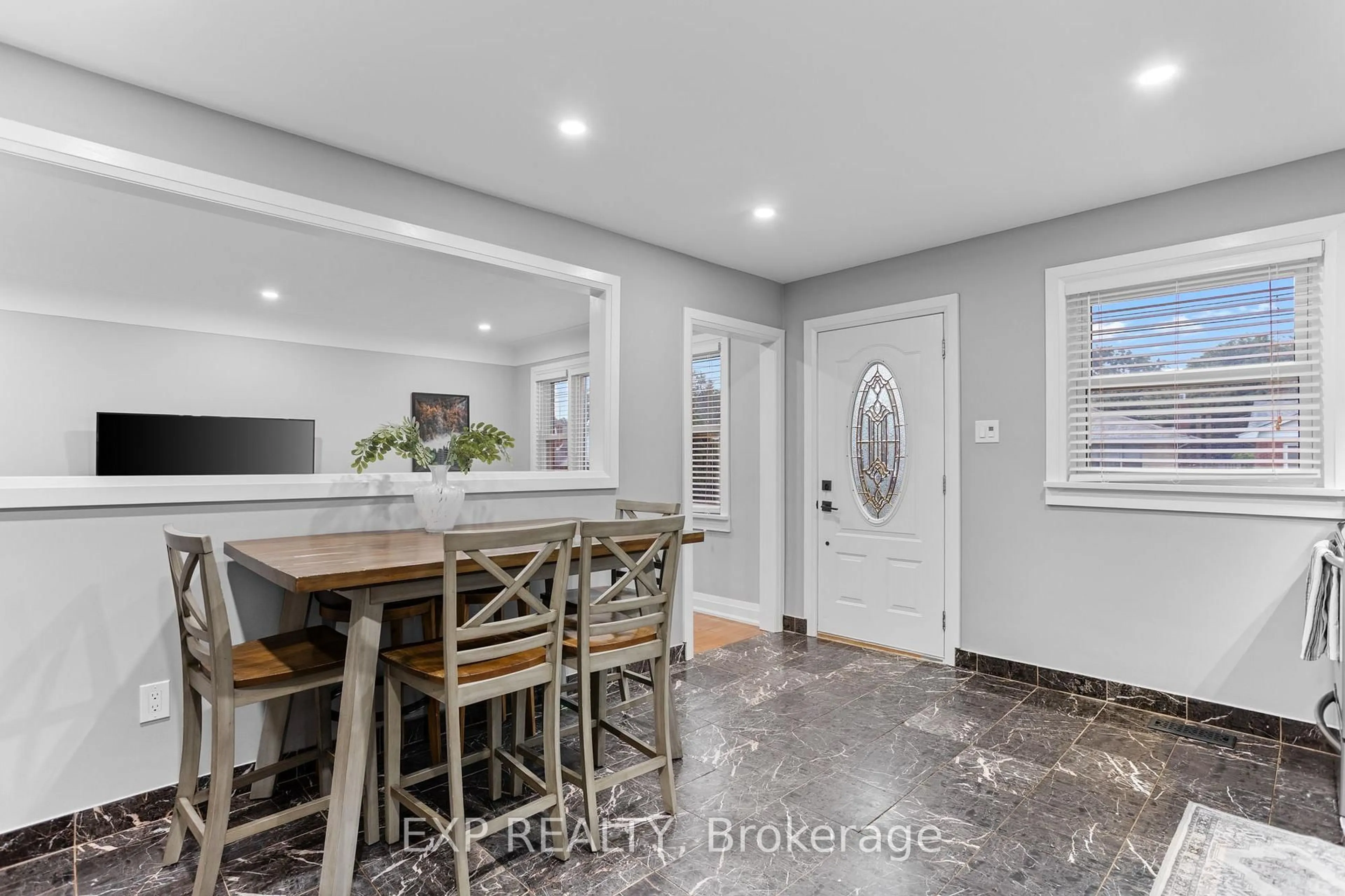 Open concept kitchen, ceramic/tile floor for 62 Randall Ave, Hamilton Ontario L8G 2K9