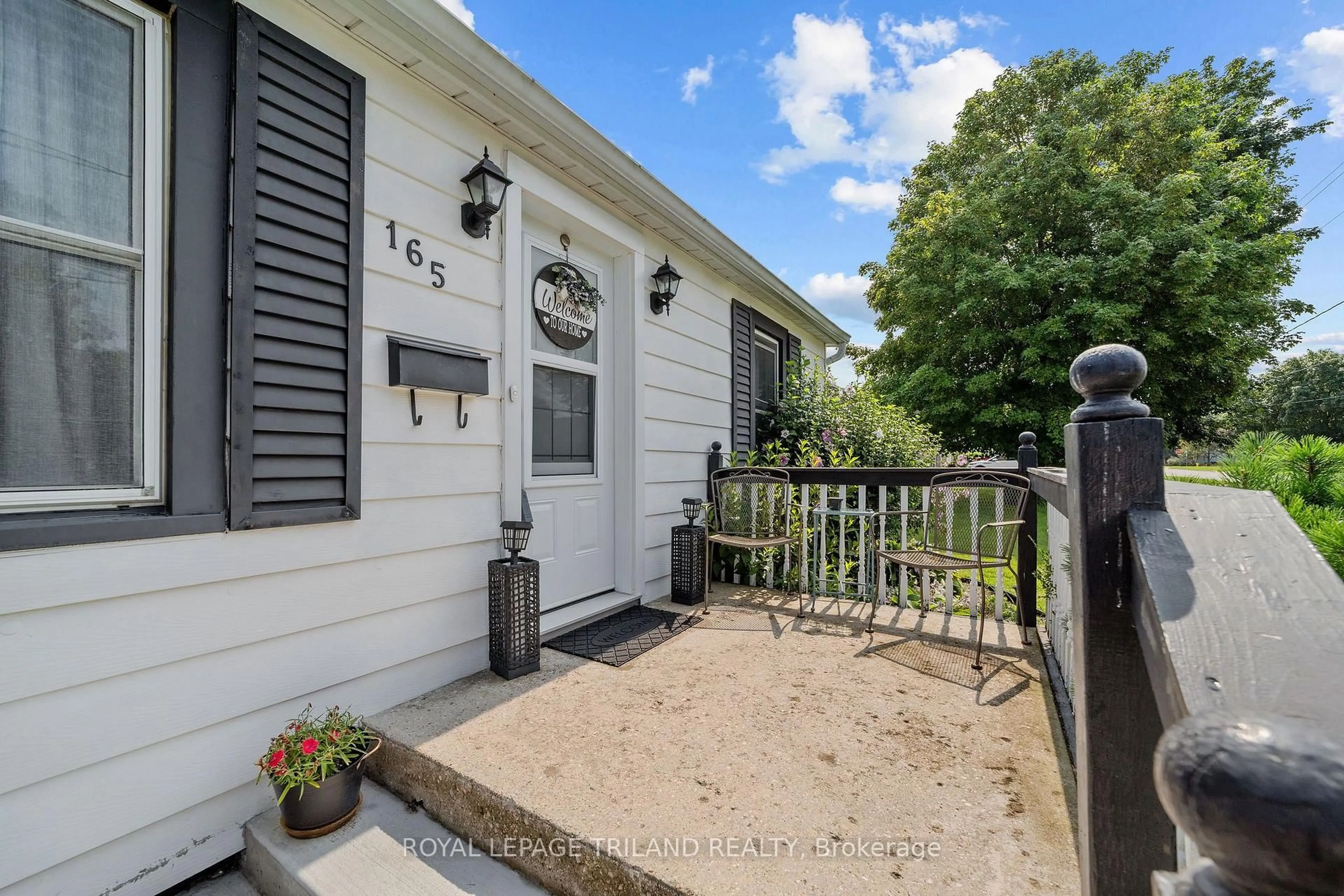 Patio, street for 165 Victoria St, Southwest Middlesex Ontario N0L 1M0