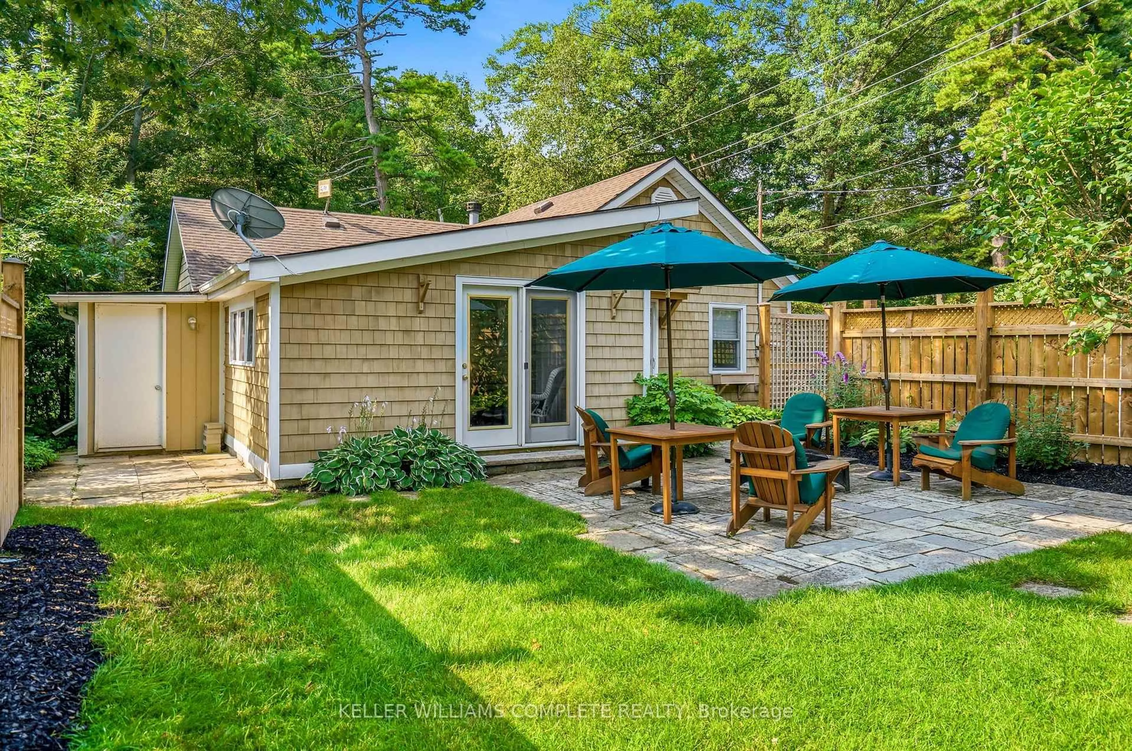 Patio, street for 1288 Walker Lane, Fort Erie Ontario L0S 1N0