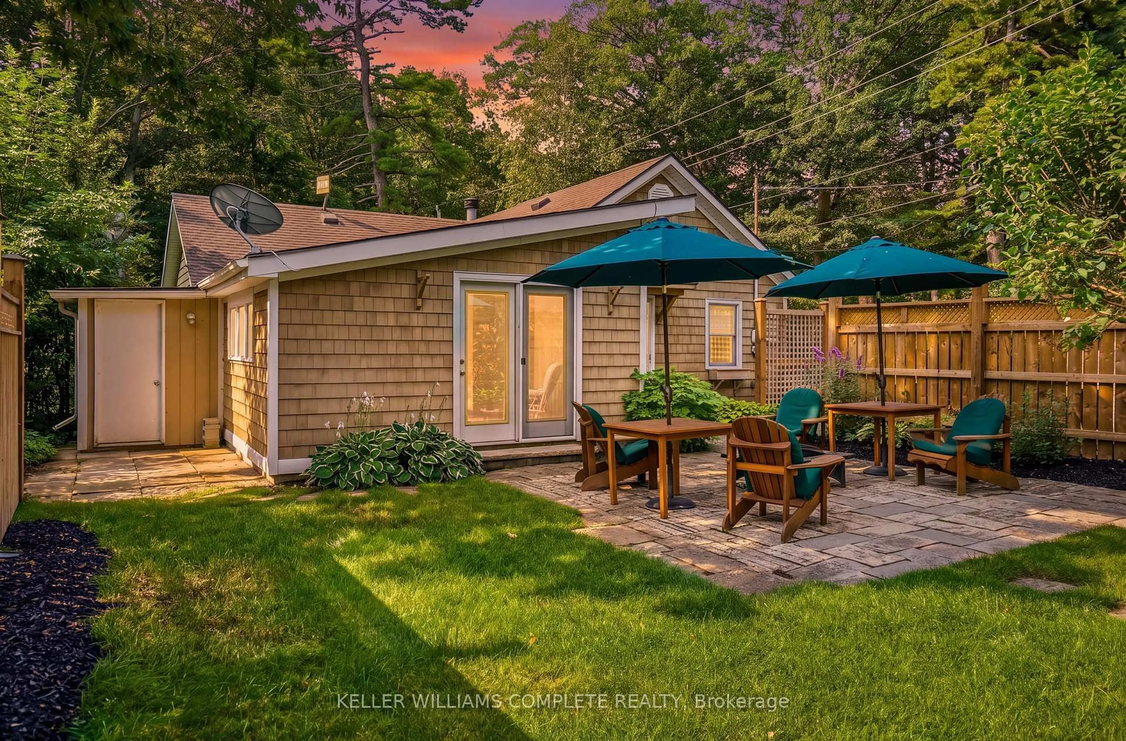 Patio, street for 1288 Walker Lane, Fort Erie Ontario L0S 1N0