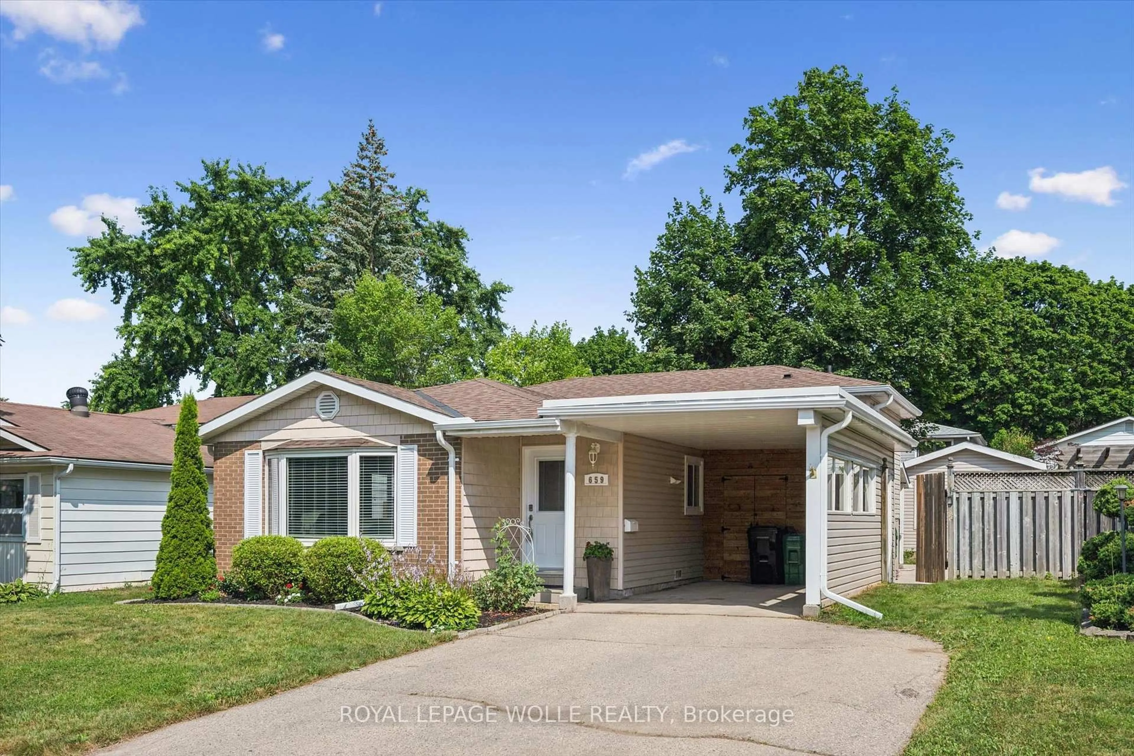 Home with vinyl exterior material, street for 659 Glen Forrest Blvd, Waterloo Ontario N2L 4K4
