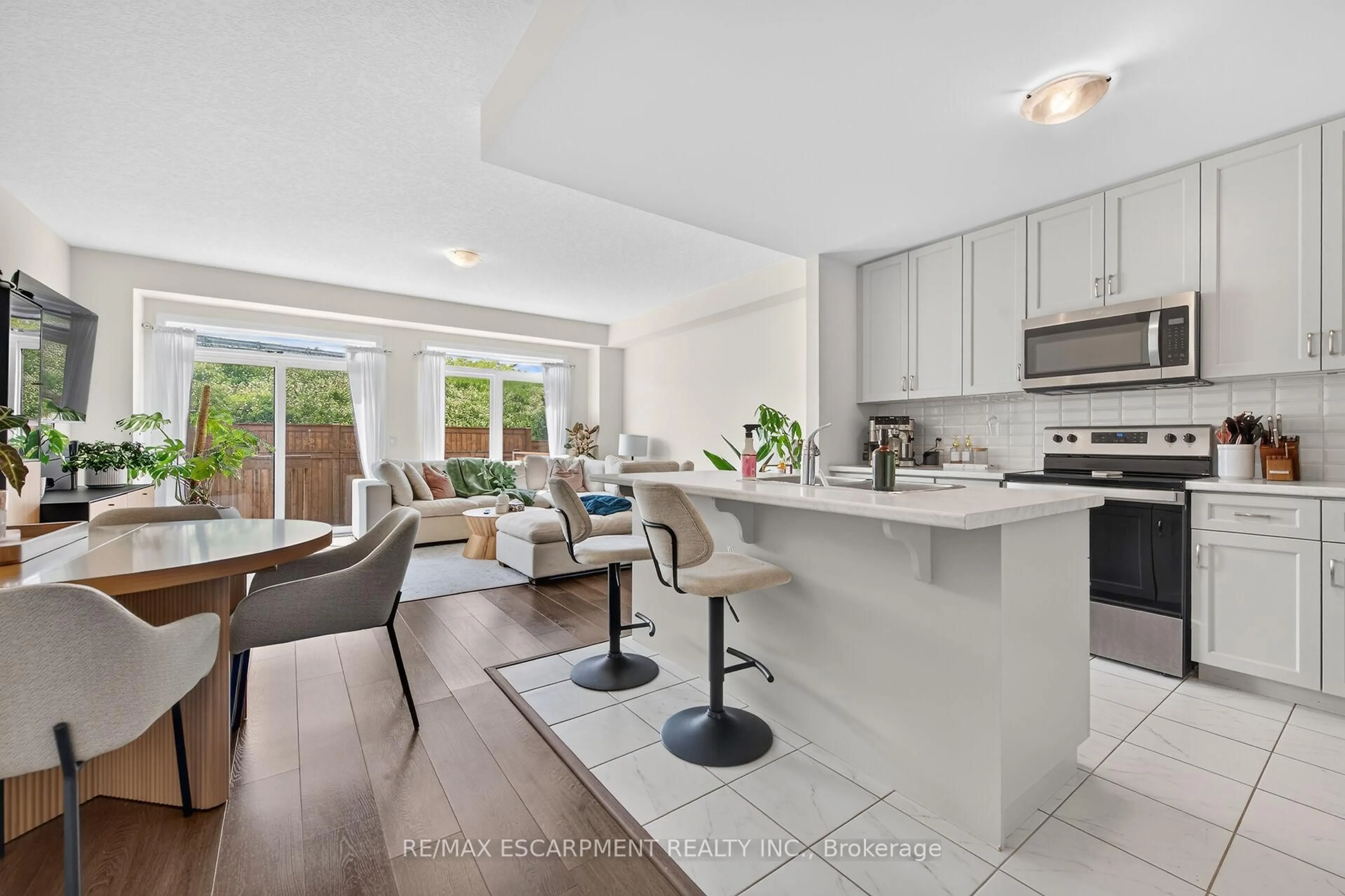 Open concept kitchen, unknown for 27 Rachel Dr #22, Hamilton Ontario L8E 0K6