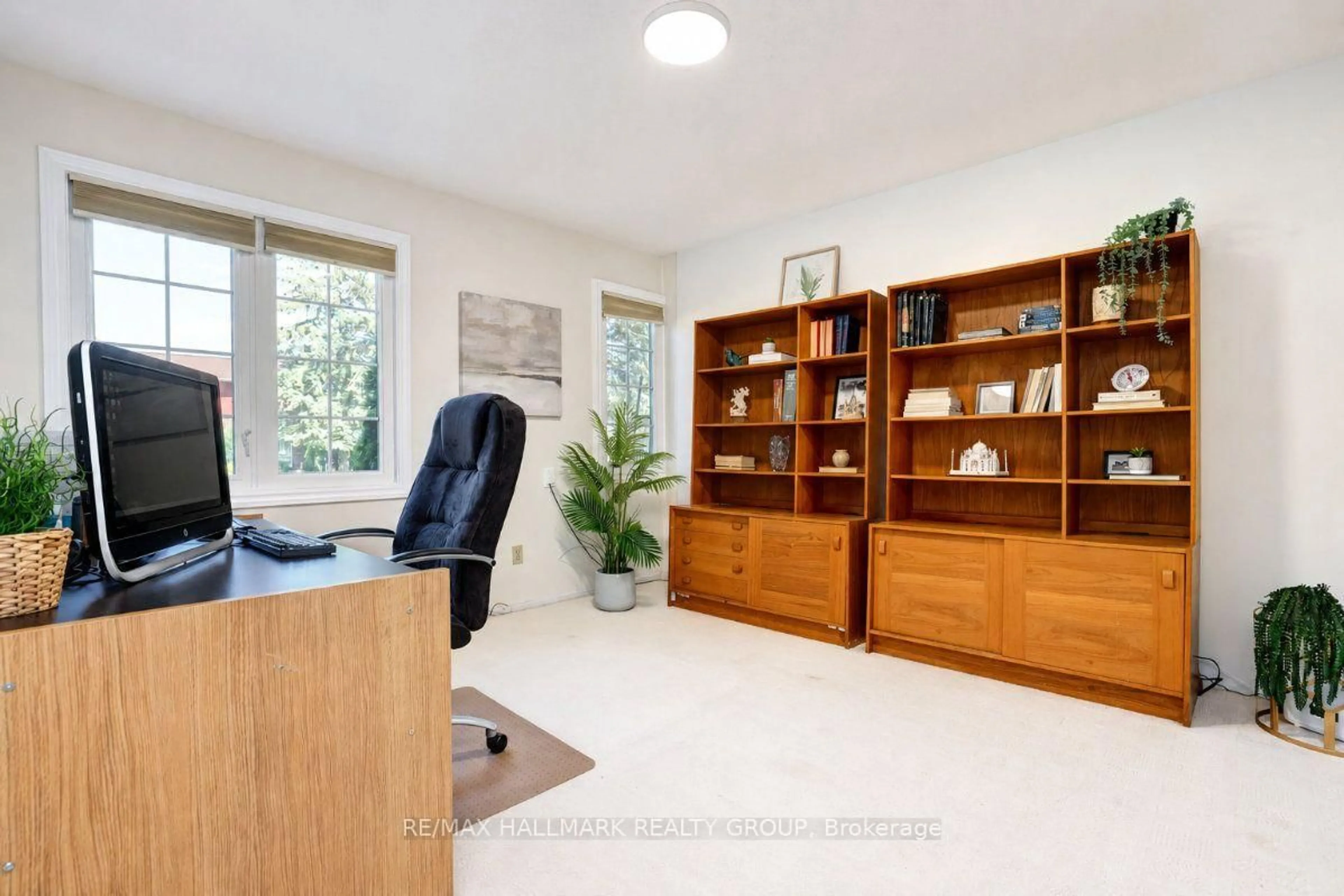 A pic of a room for 1950 Ludgate Cres, Ottawa Ontario K1J 8L2