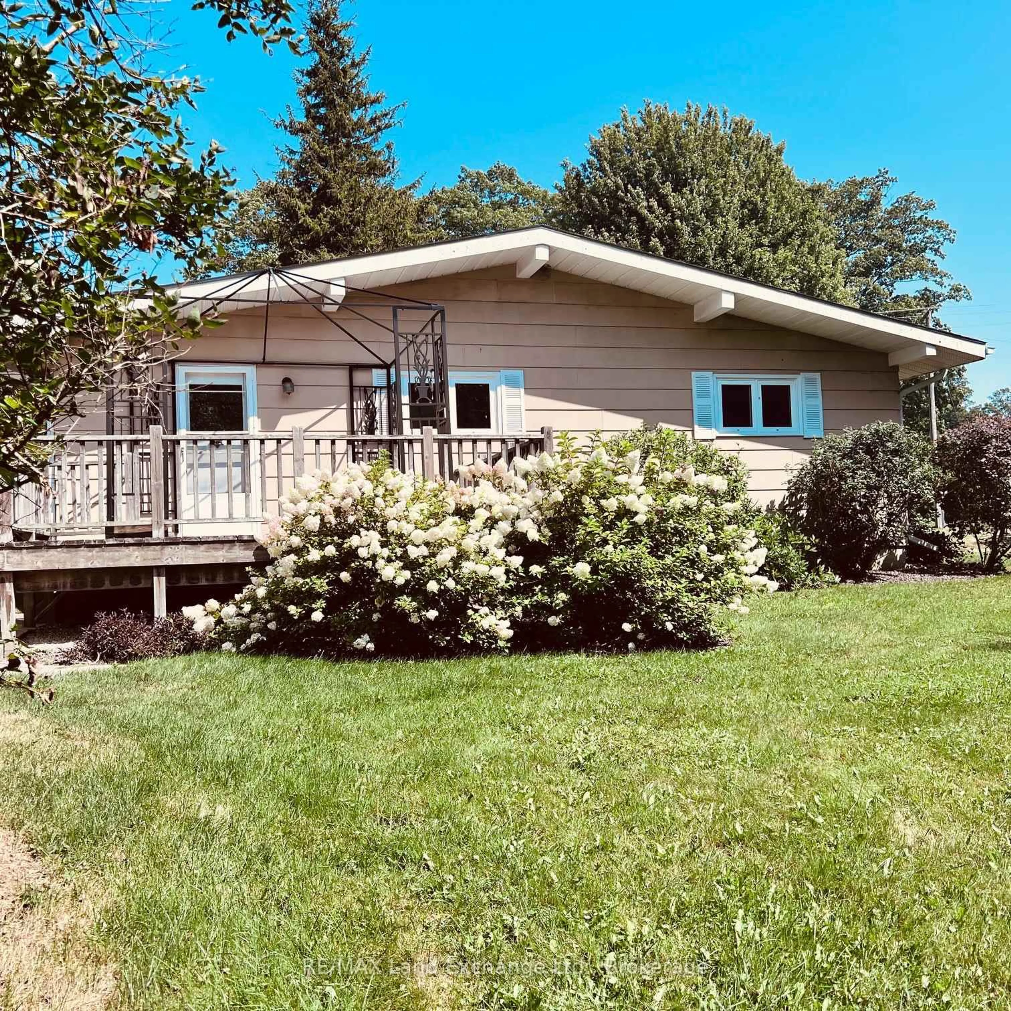 Home with vinyl exterior material, unknown for 365 Lake Range Dr, Huron-Kinloss Ontario N0G 2R0