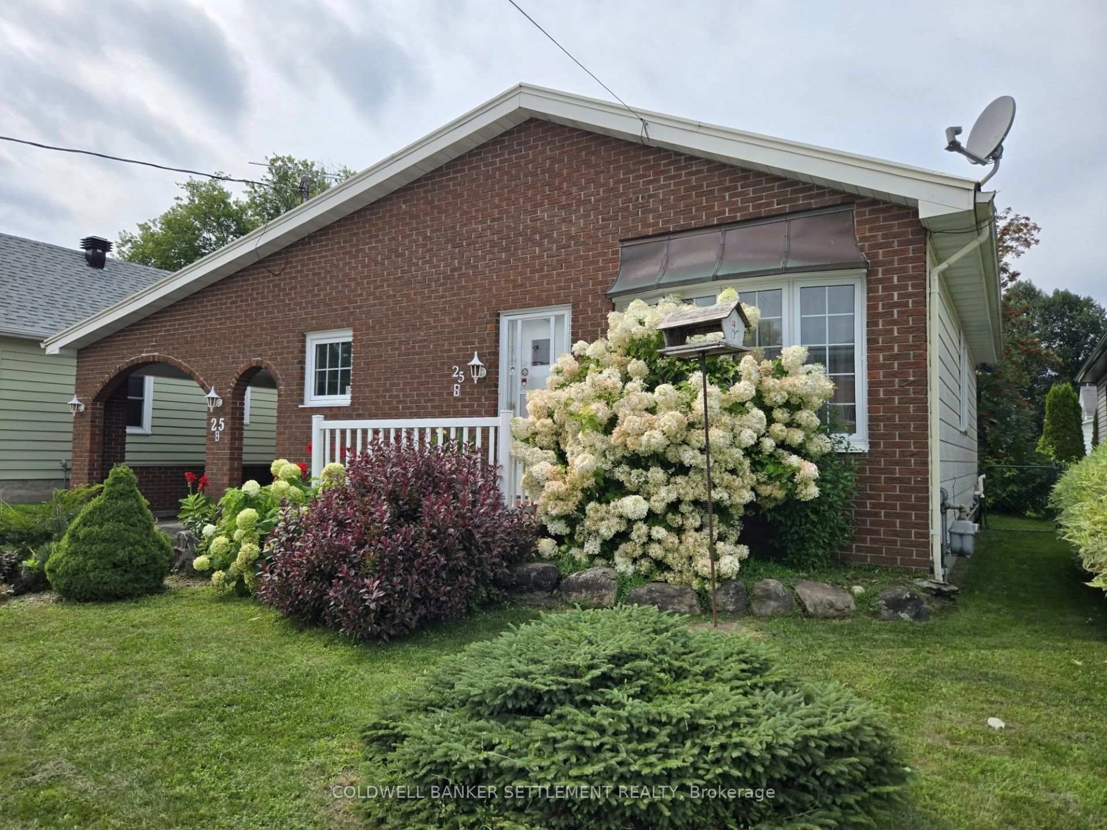 Home with brick exterior material, street for 25B Haggart St, Perth Ontario K7H 2Z5