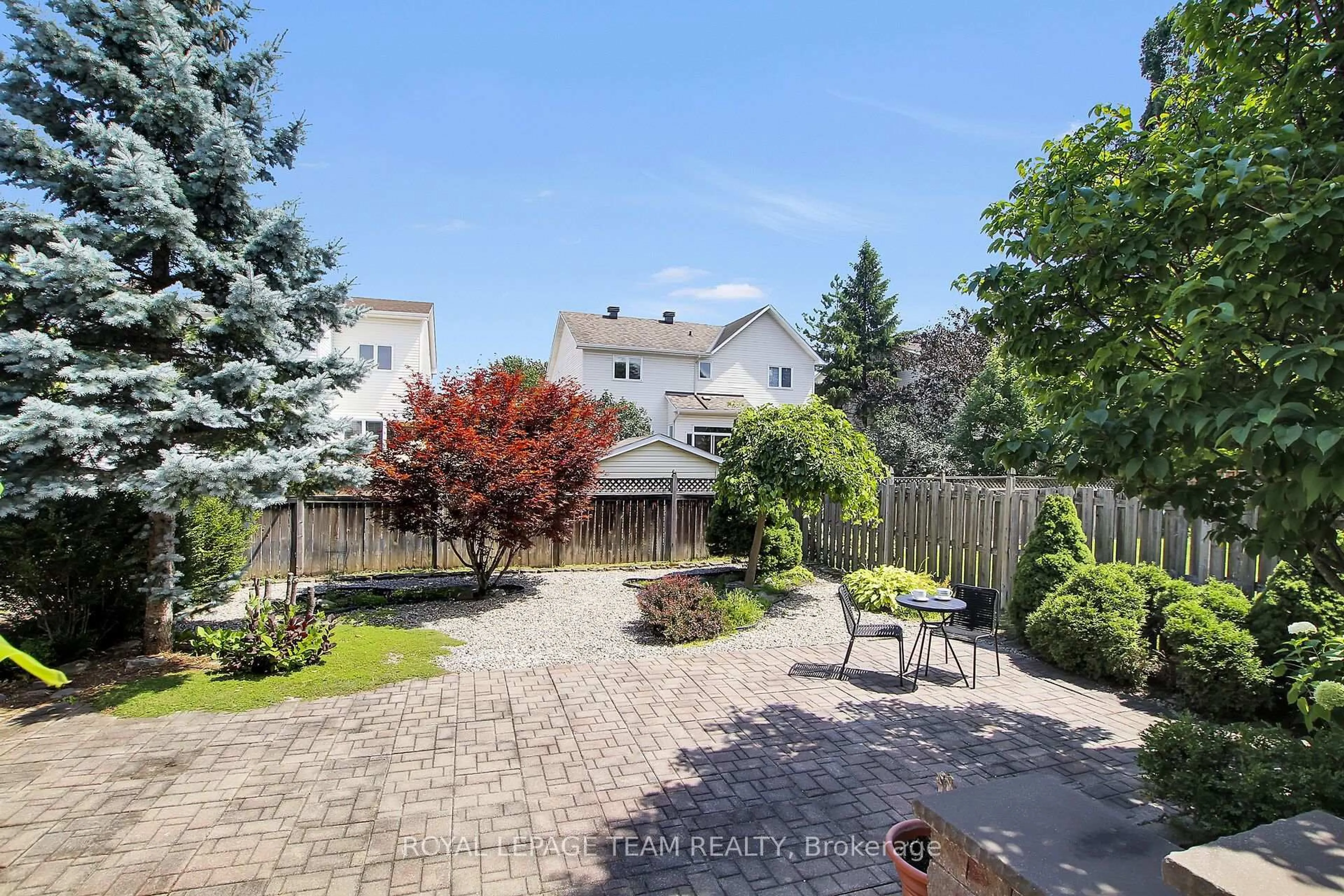 Patio, street for 12 Mattawa Cres, Ottawa Ontario K2M 2J4