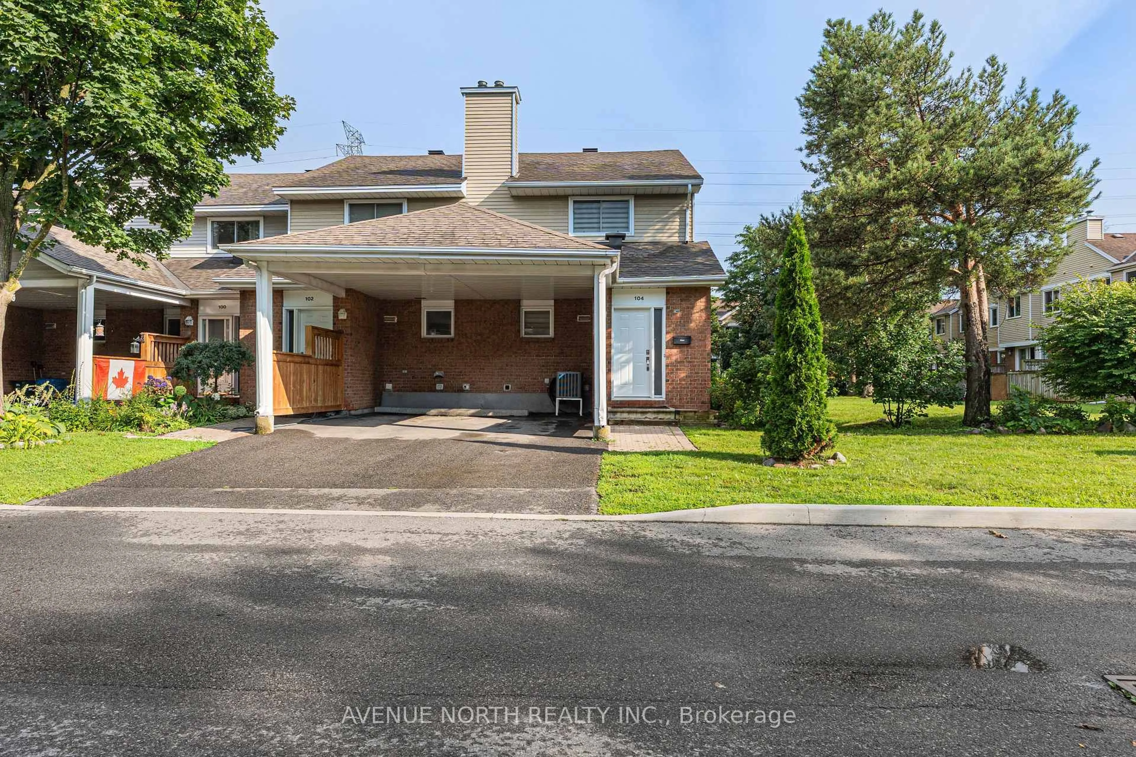 A pic from outside/outdoor area/front of a property/back of a property/a pic from drone, street for 104 Bannerhill Private #-, Ottawa Ontario K1V 0T3