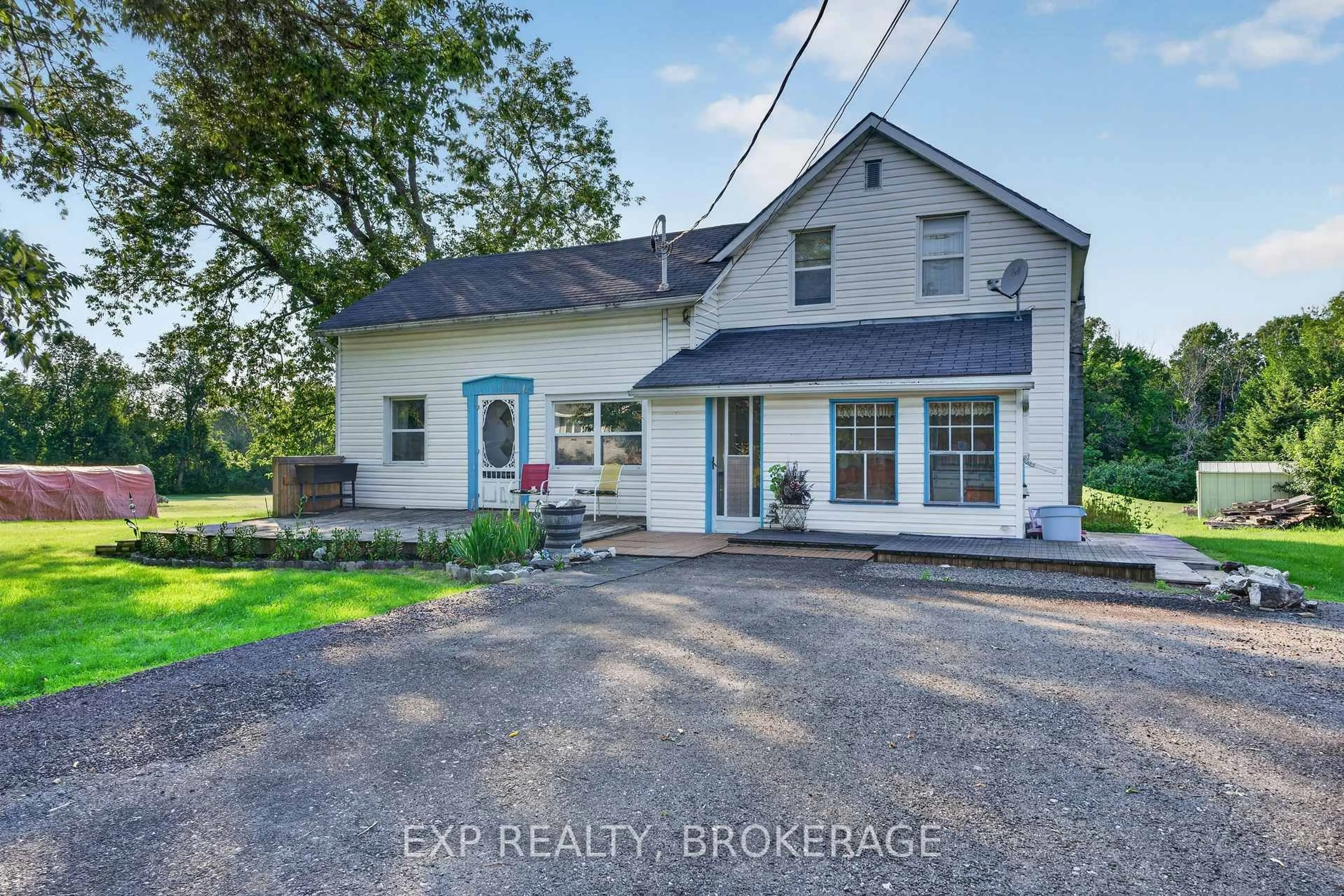 A pic from outside/outdoor area/front of a property/back of a property/a pic from drone, street for 33 BRANCH St, Yarker Ontario K0K 3N0