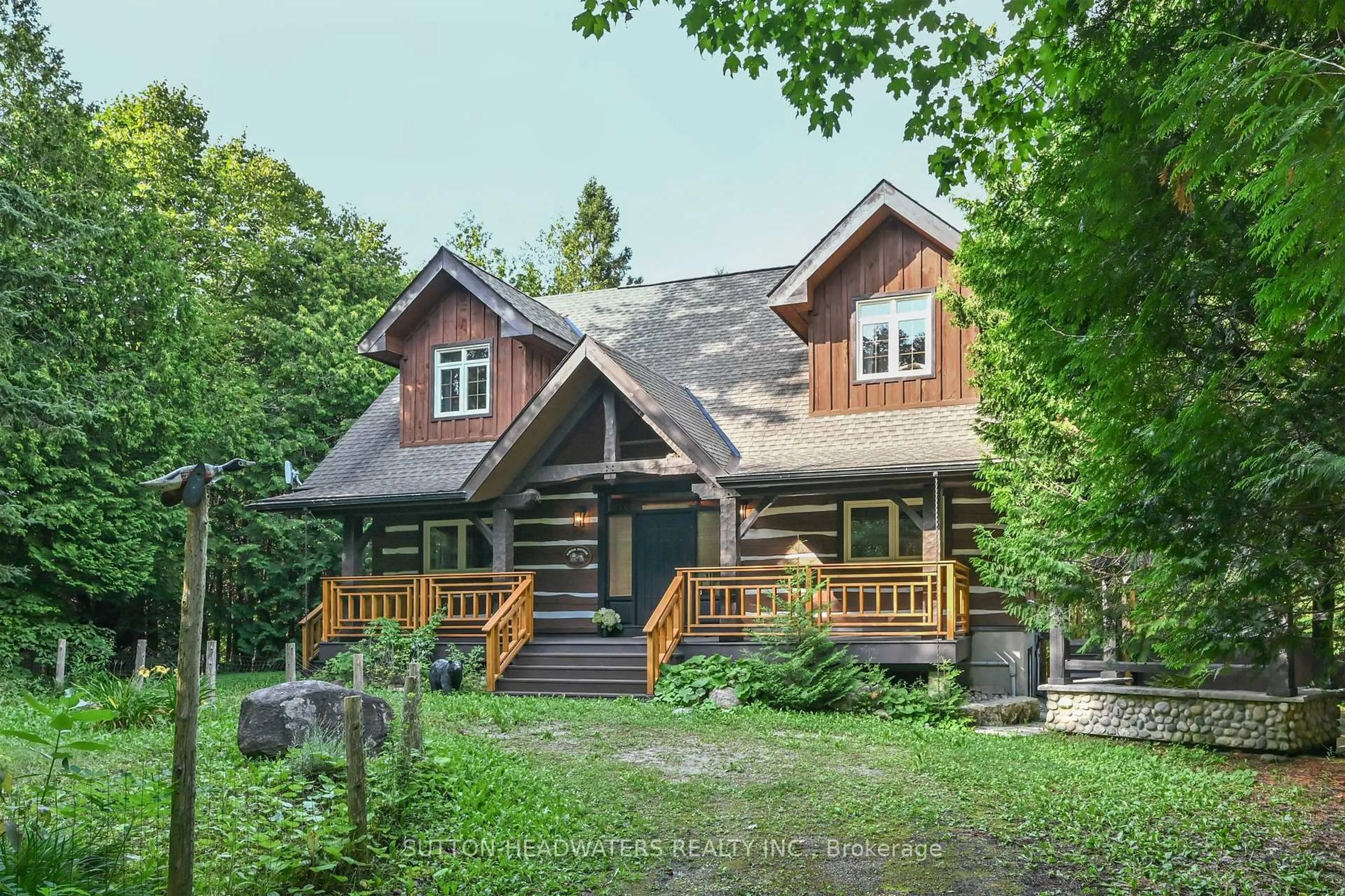 Home with vinyl exterior material, unknown for 115 Inglis Dr, Grey Highlands Ontario N0C 1M0