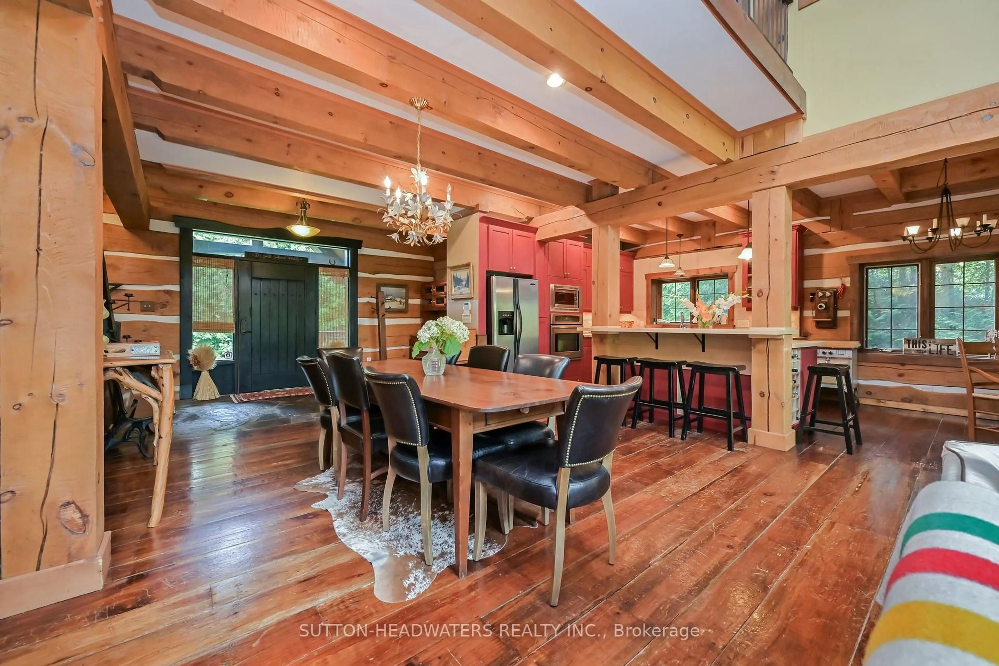 Dining room, wood/laminate floor for 115 Inglis Dr, Grey Highlands Ontario N0C 1M0