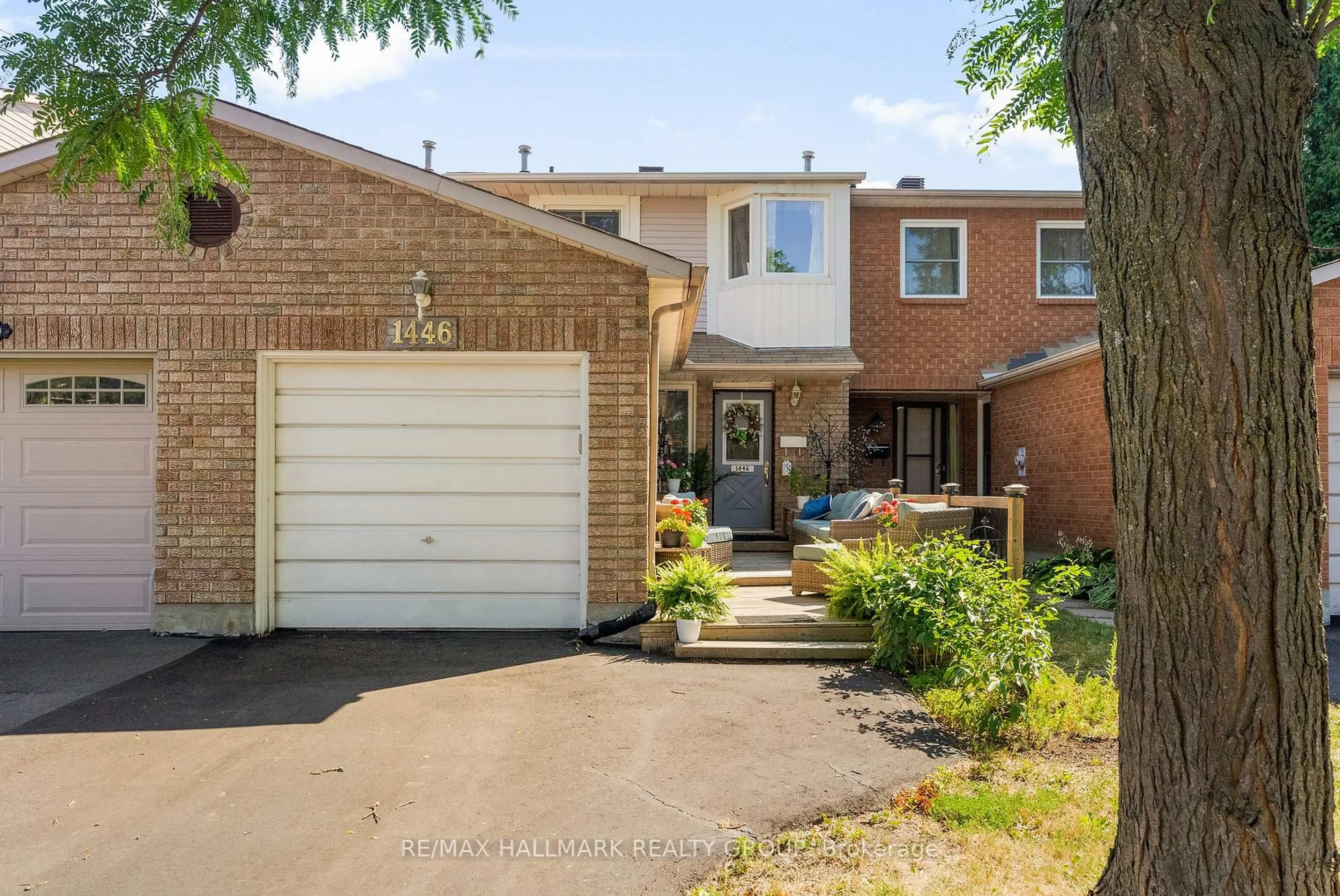 Home with brick exterior material, street for 1446 Deavy Way, Ottawa Ontario K1E 2W8