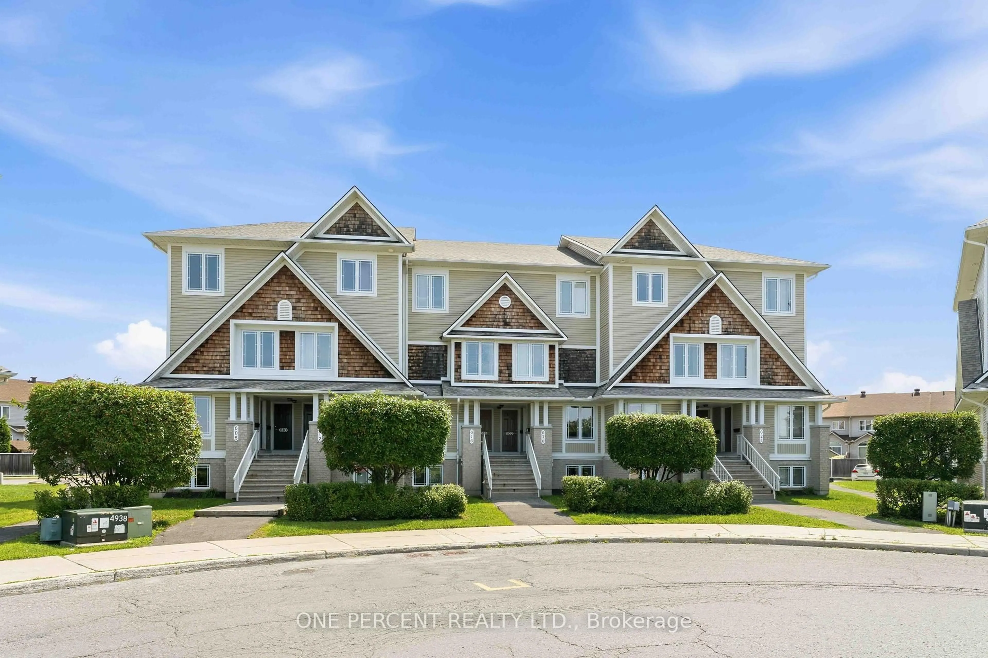A pic from outside/outdoor area/front of a property/back of a property/a pic from drone, water/lake/river/ocean view for 610 LAKERIDGE Dr, Ottawa Ontario K4A 0H4