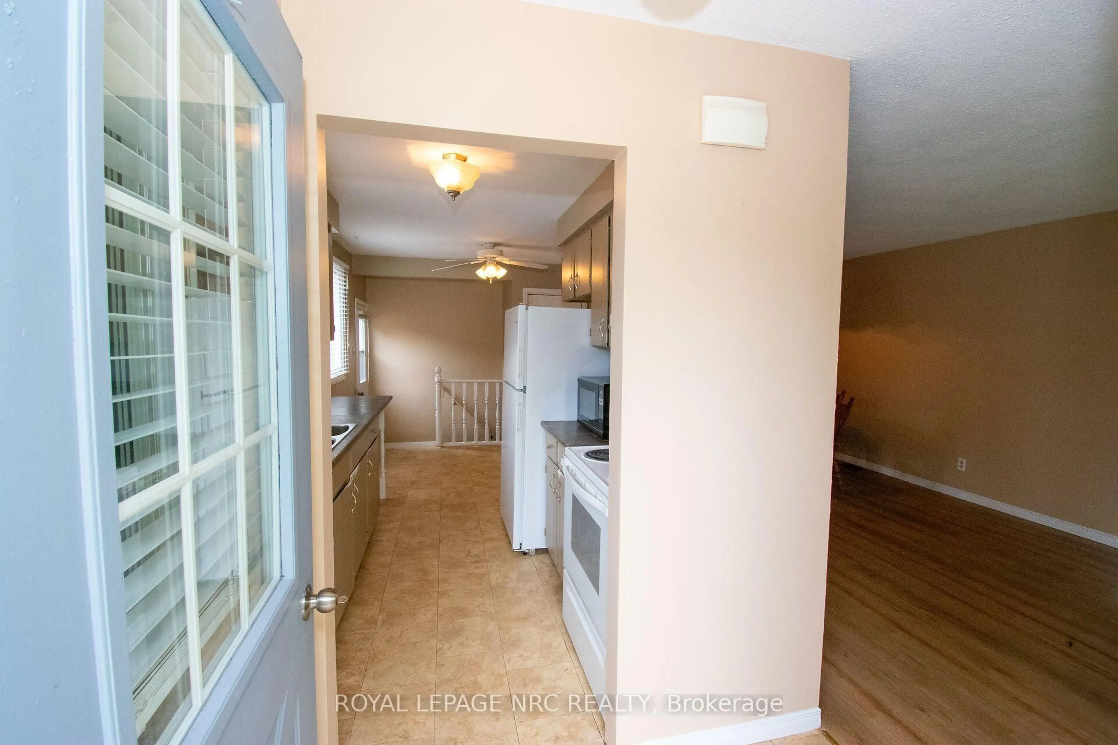 Unknown for 70 Oxford St, St. Catharines Ontario L2P 3T6