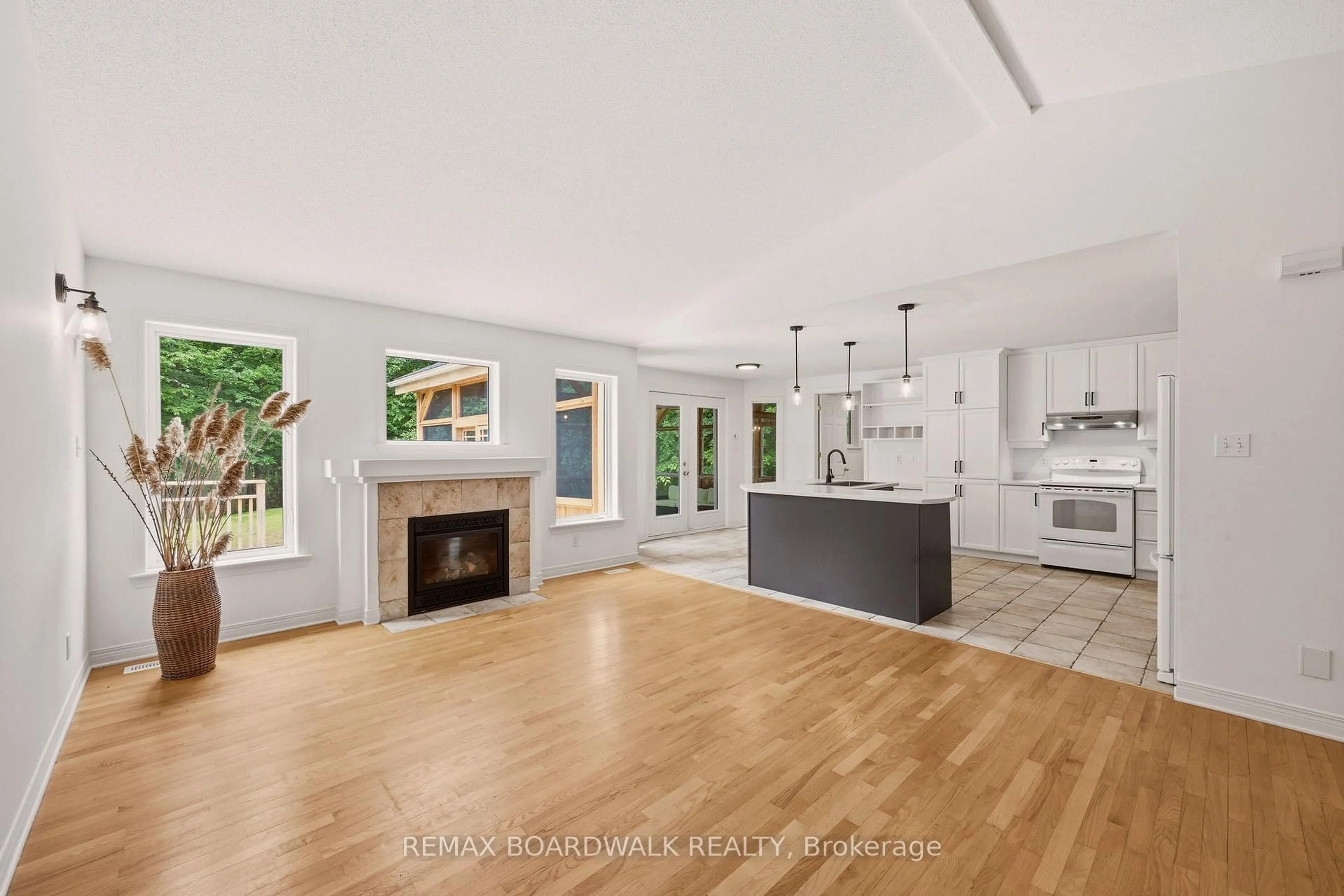 Open concept kitchen, unknown for 289 Timberwood Dr, Carleton Place Ontario K7C 3P2