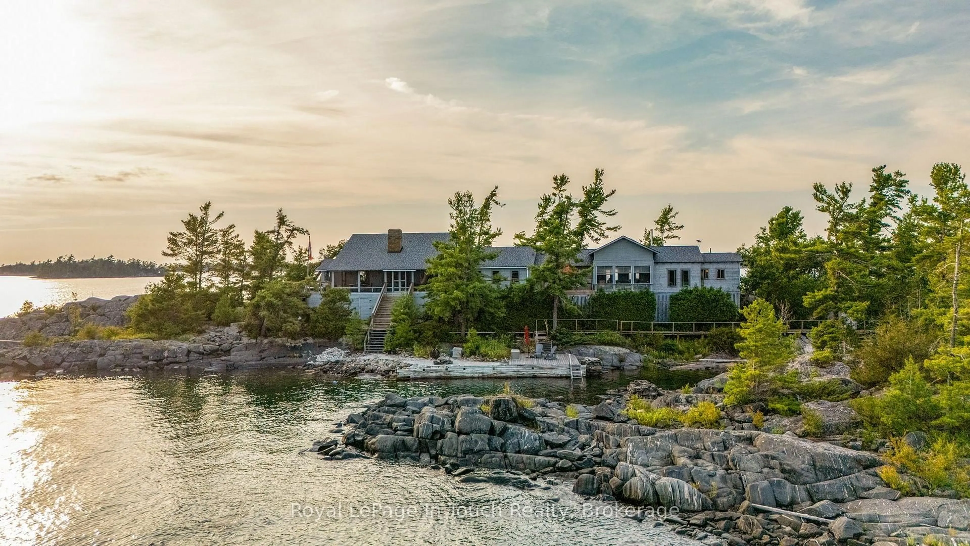 Unknown for 1 B427 Turning Island, The Archipelago Ontario P2A 0B7