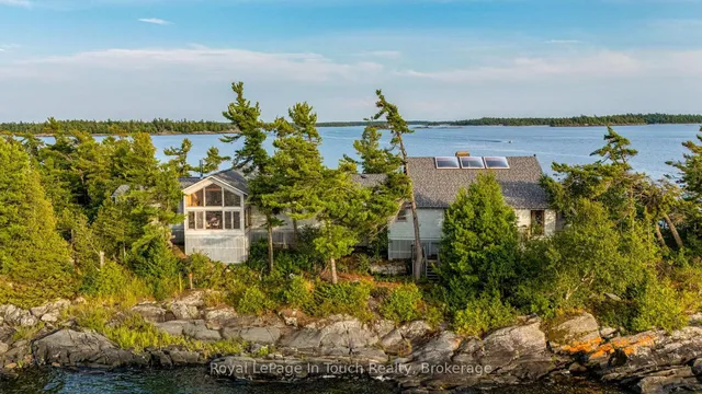 1 B427 Turning Island, The Archipelago 2