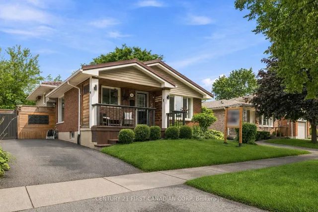 14 Alayne Cres, London South 2