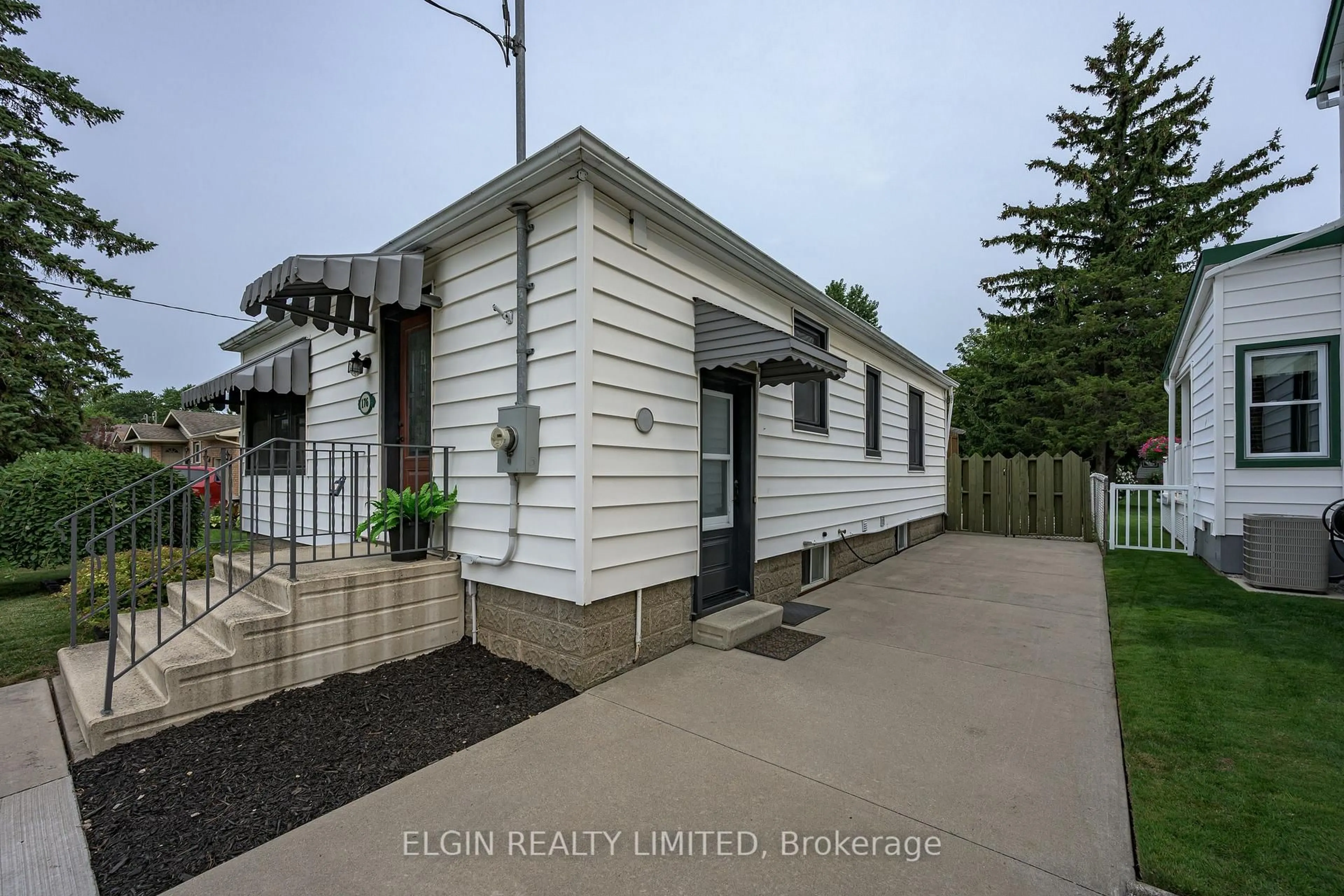 Unknown for 176 Forest Ave, St. Thomas Ontario N5R 2K2