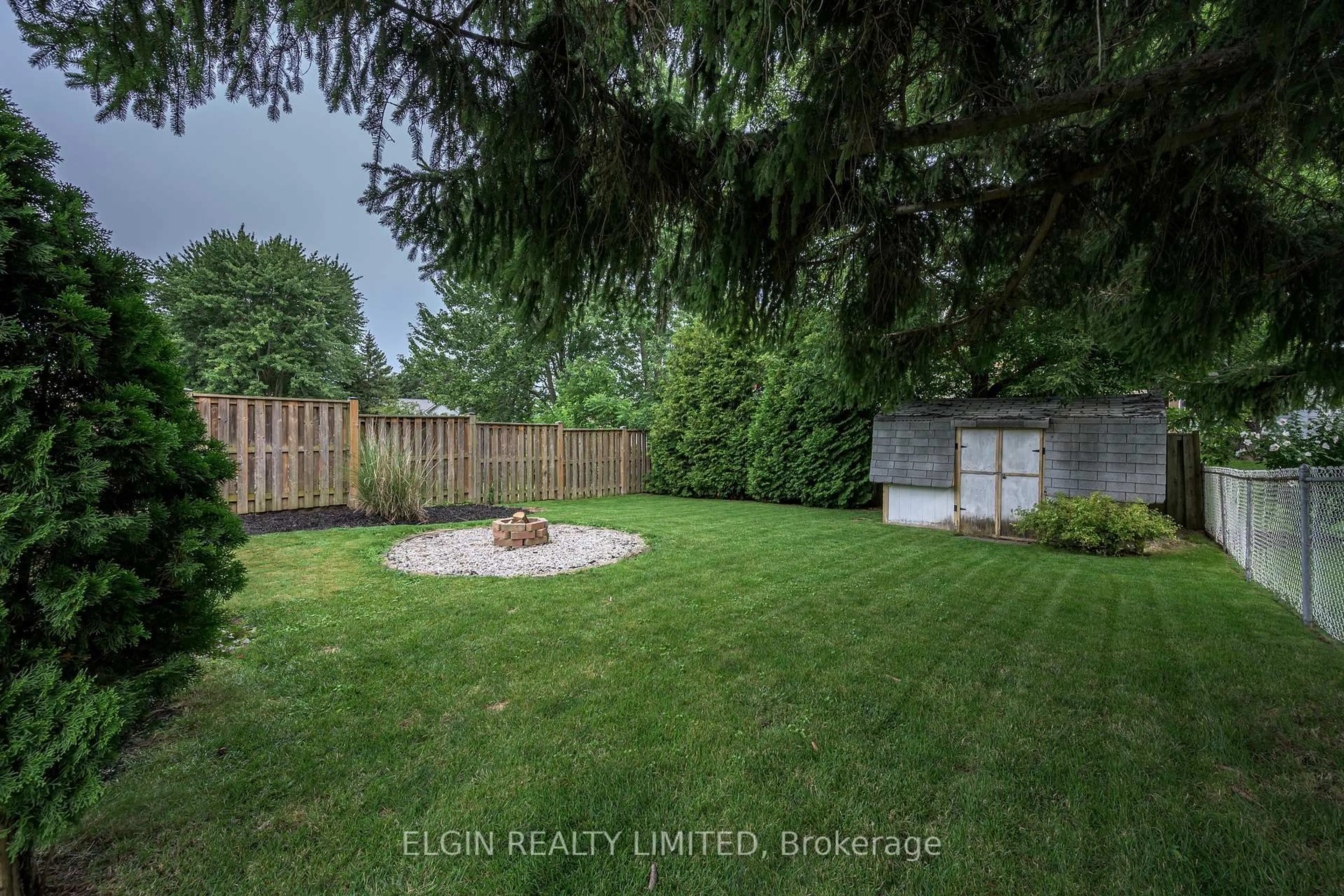 Patio, forest/trees view for 176 Forest Ave, St. Thomas Ontario N5R 2K2