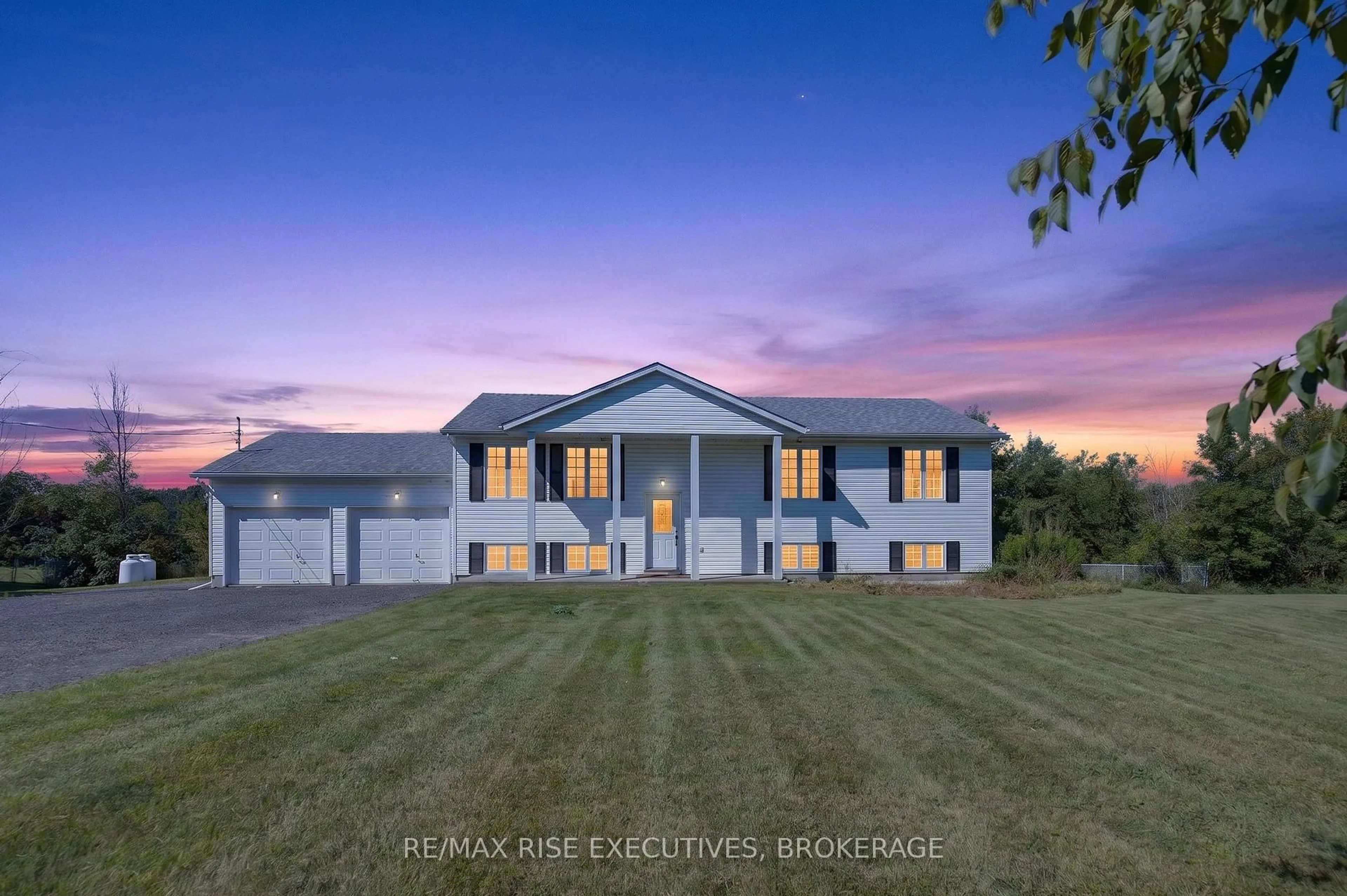 A pic from outside/outdoor area/front of a property/back of a property/a pic from drone, building for 289 Colebrook Rd, Yarker Ontario K0K 3N0