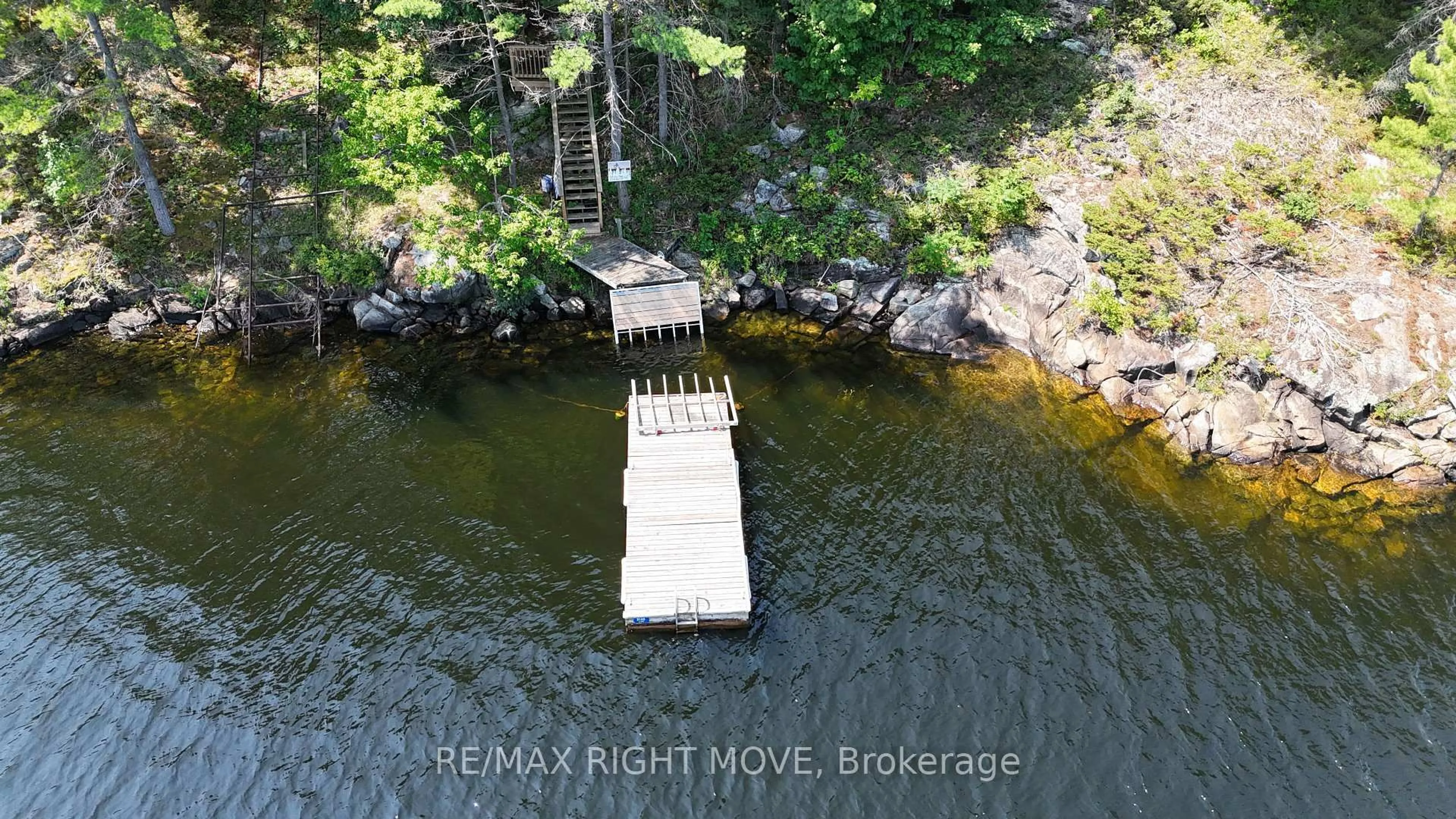 A pic from outside/outdoor area/front of a property/back of a property/a pic from drone, water/lake/river/ocean view for 3140 Island 1810, Georgian Bay Ontario P0E 1E0
