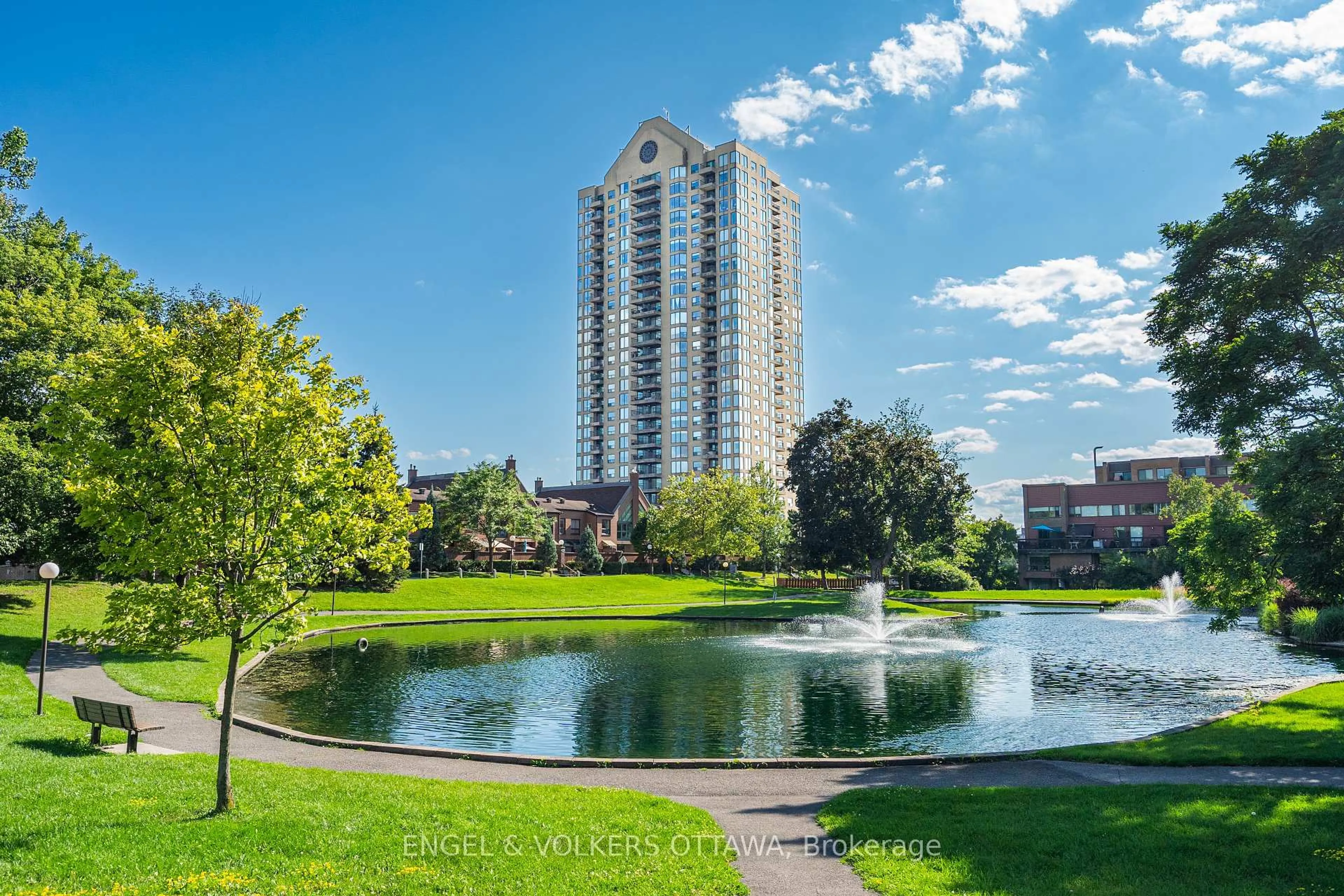 Patio, water/lake/river/ocean view for 545 St Laurent Blvd #205, Ottawa Ontario K1K 4H9