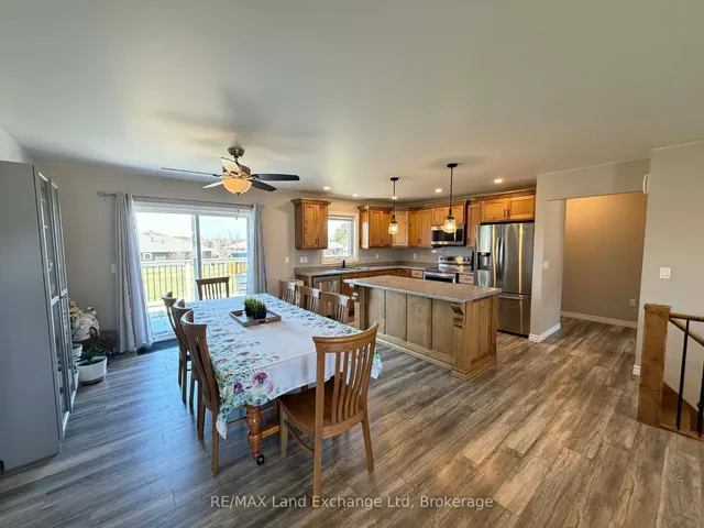 42 John St, Morris Turnberry 5
