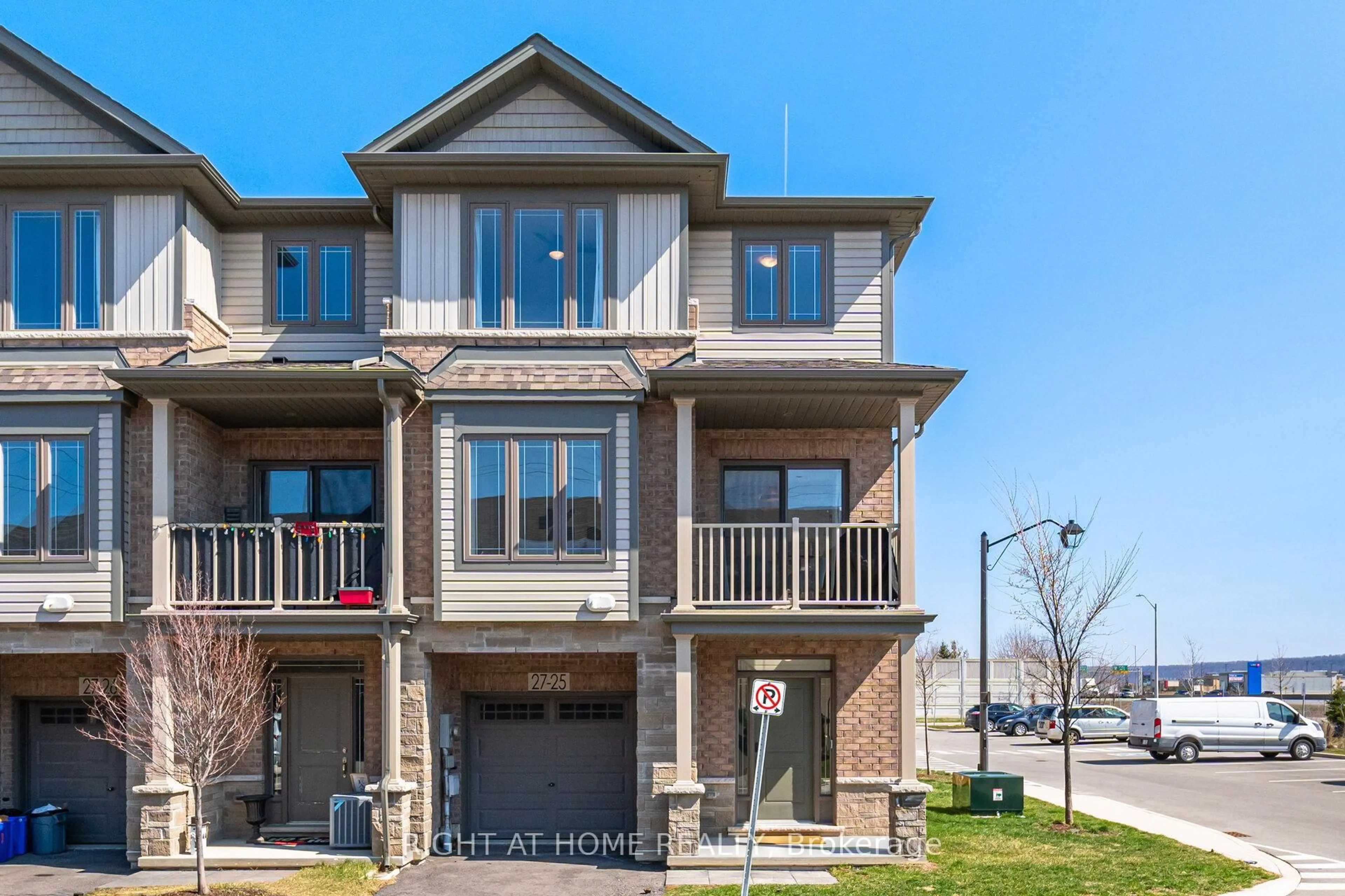 Home with brick exterior material, unknown for 27 Rachel Dr #25, Hamilton Ontario L8E 0K6