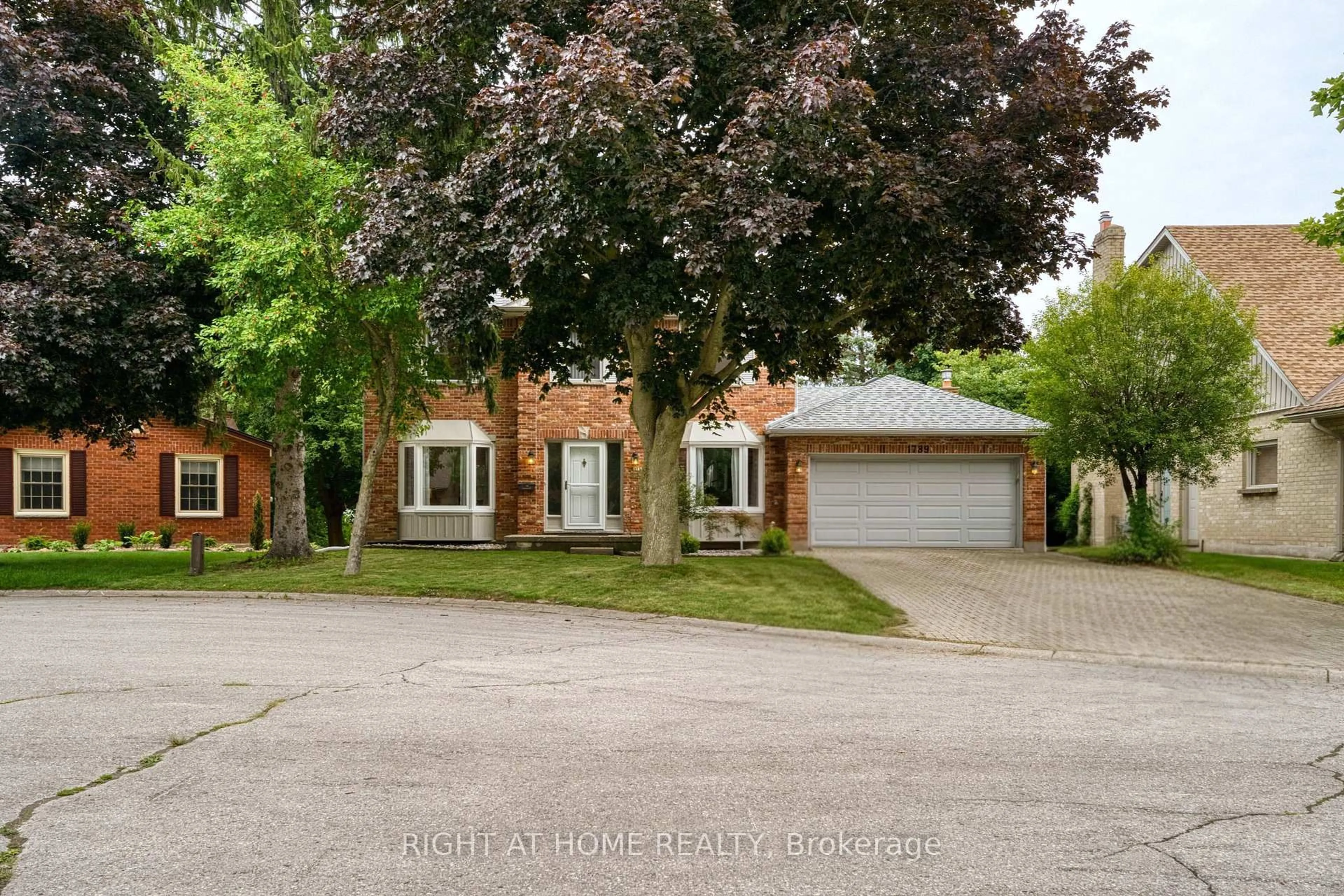 Home with brick exterior material, street for 1789 Phillbrook Crt, London North Ontario N5X 2Z3