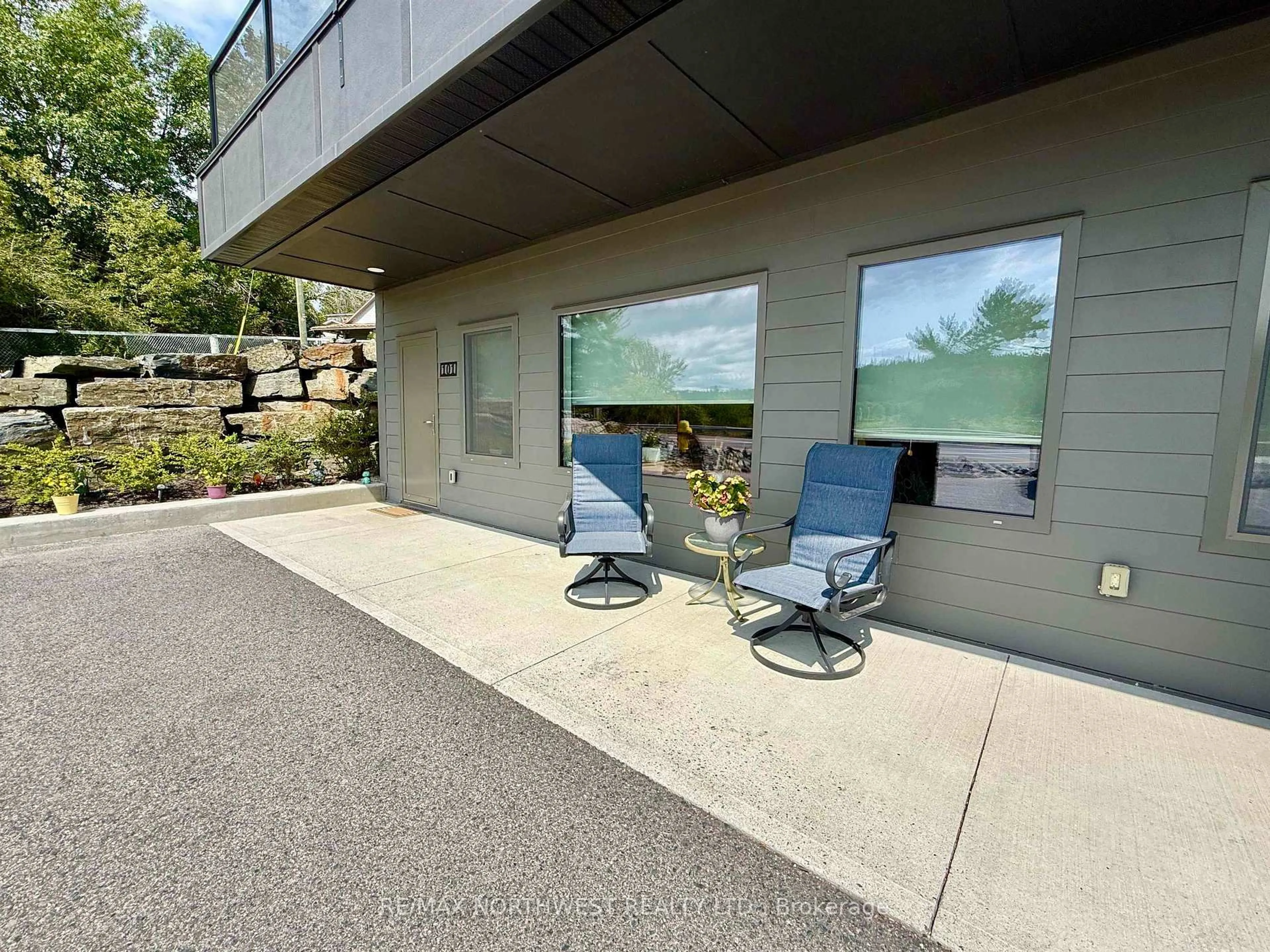 Patio, unknown for 561 Veterans Dr #101, Kenora Ontario P9N 2Z3