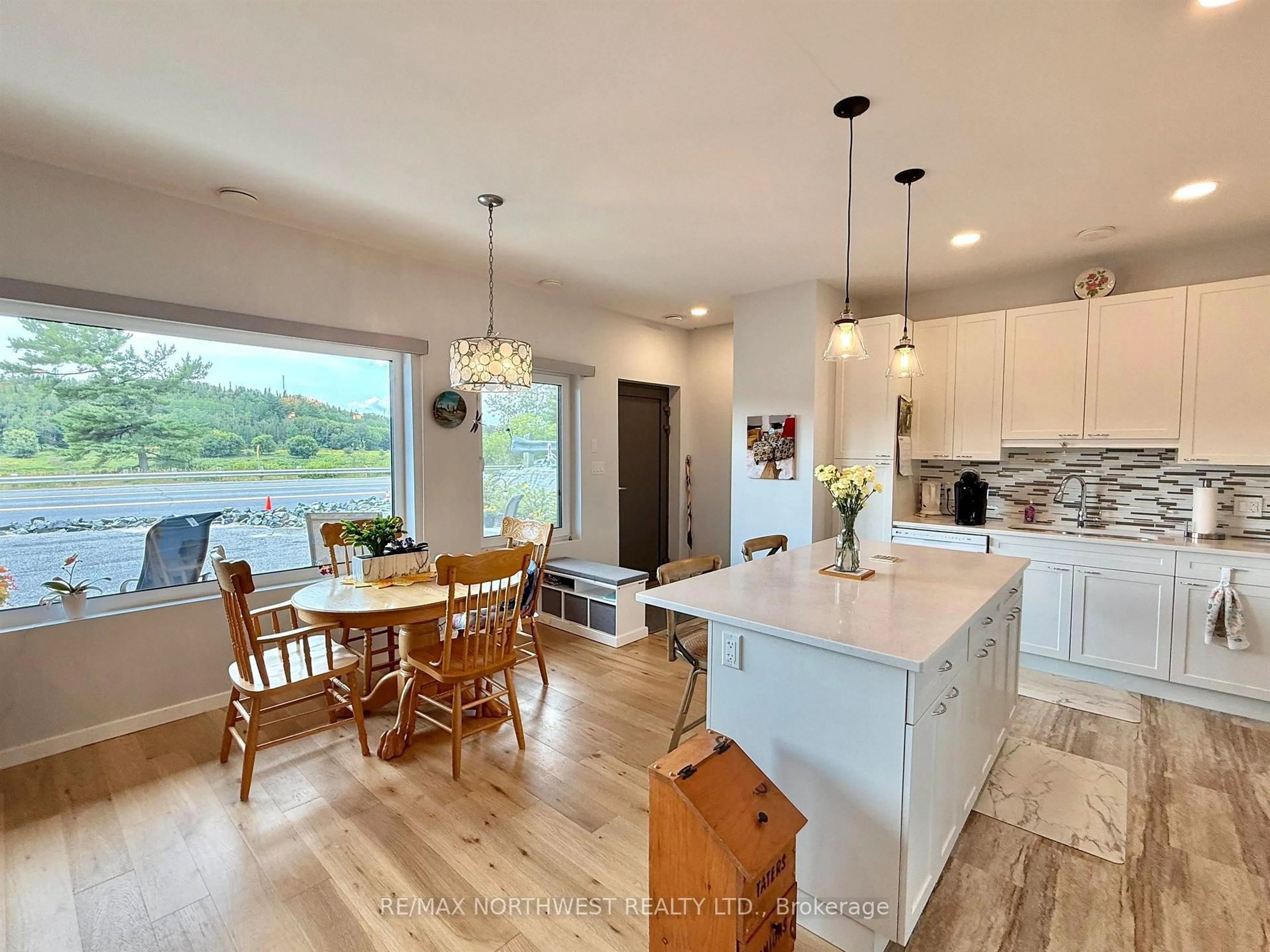 Open concept kitchen, unknown for 561 Veterans Dr #101, Kenora Ontario P9N 2Z3