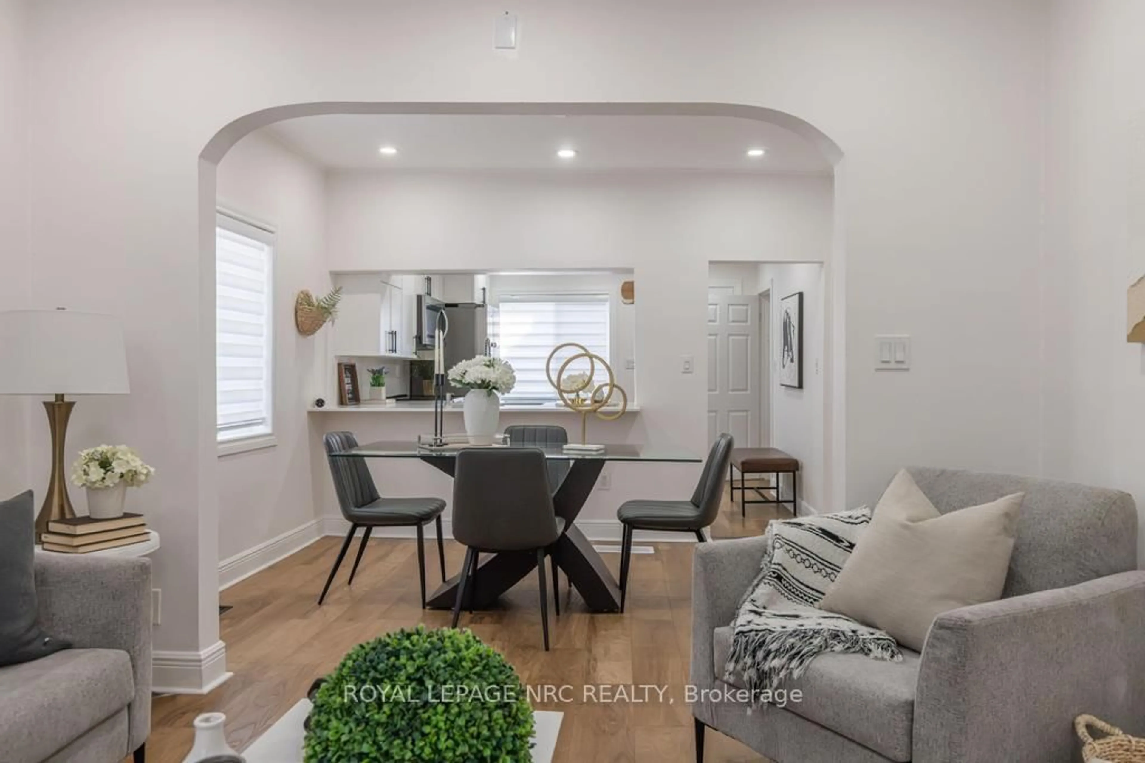 Unknown for 21 Trapnell St, St. Catharines Ontario L2R 1B1