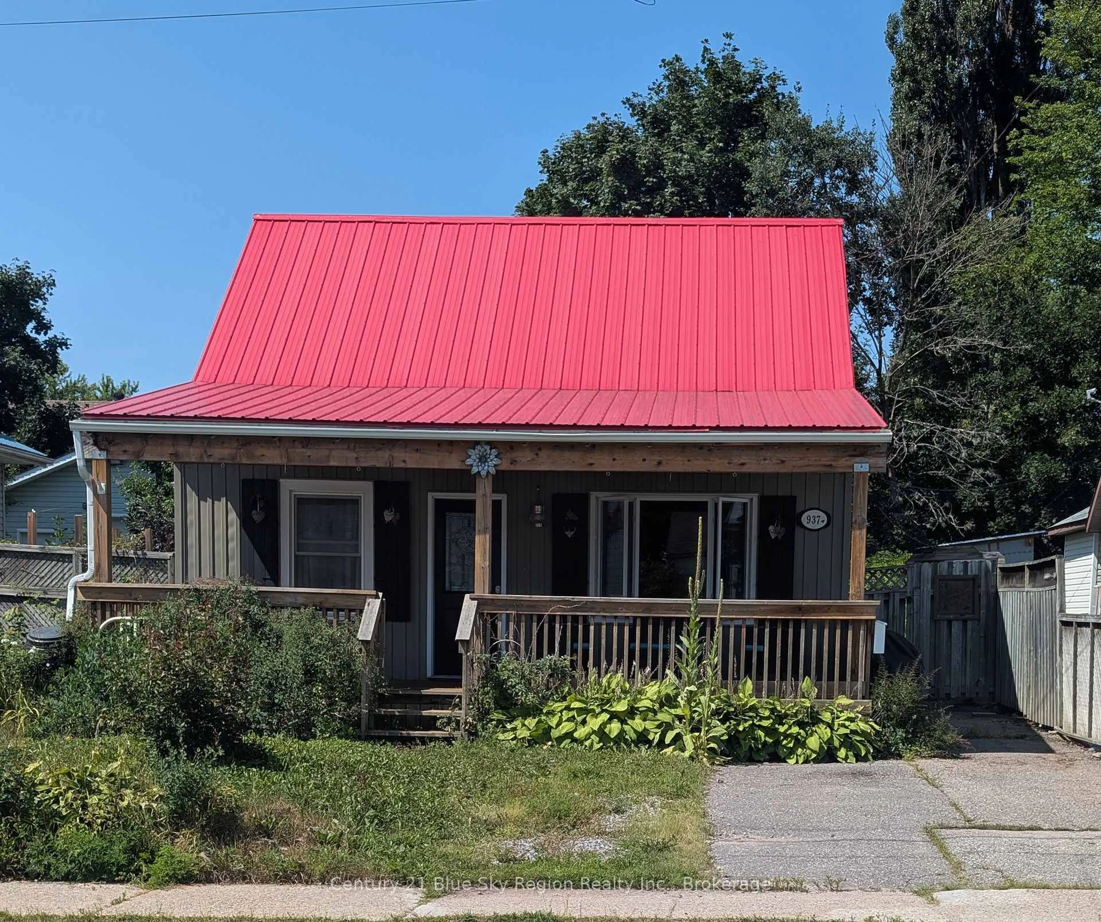 Unknown for 937 Galt St, North Bay Ontario P1B 5N5