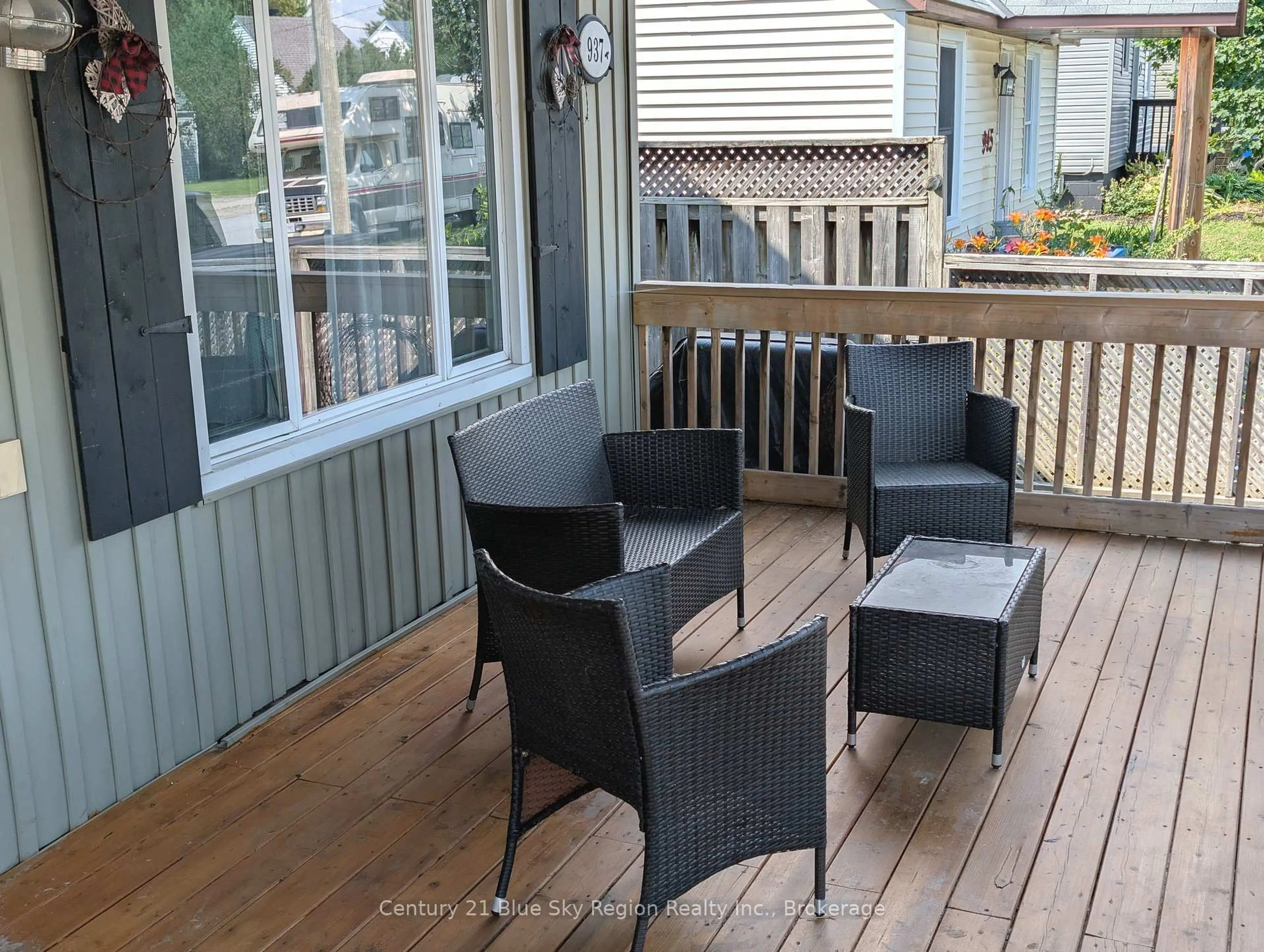 Patio, unknown for 937 Galt St, North Bay Ontario P1B 5N5