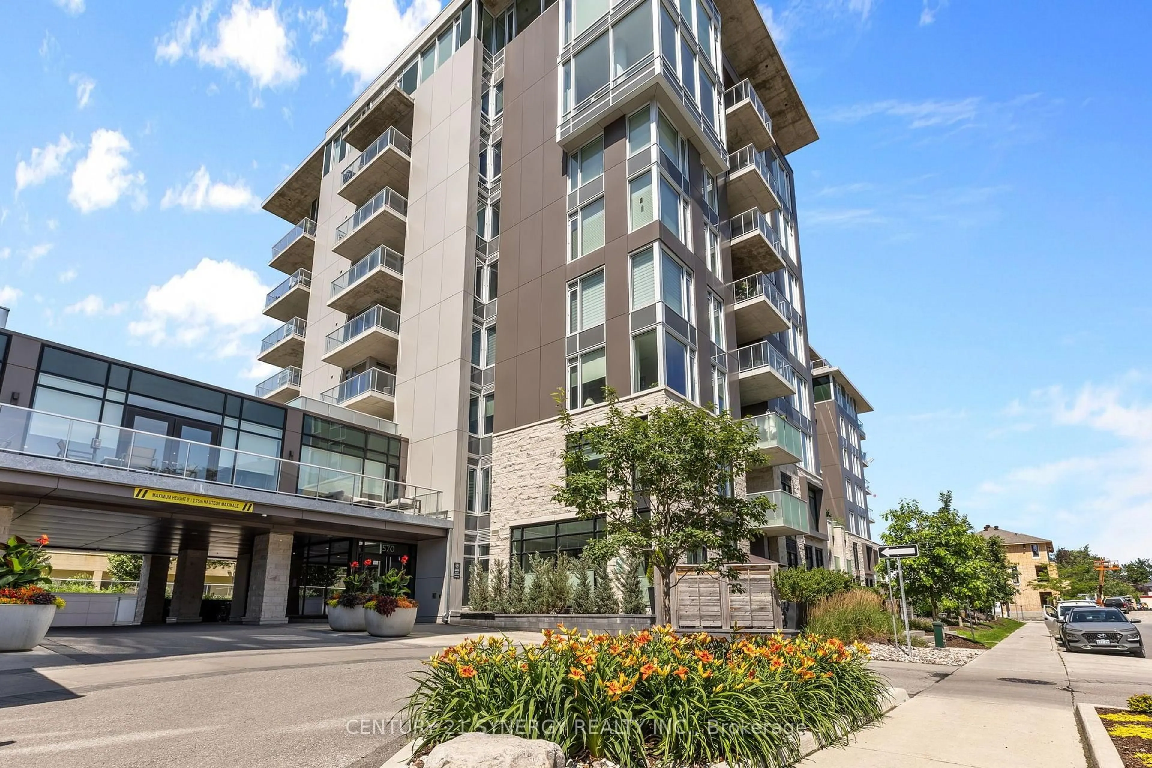 Patio, building for 570 De Mazenod Ave #512, Ottawa Ontario K1S 5X2