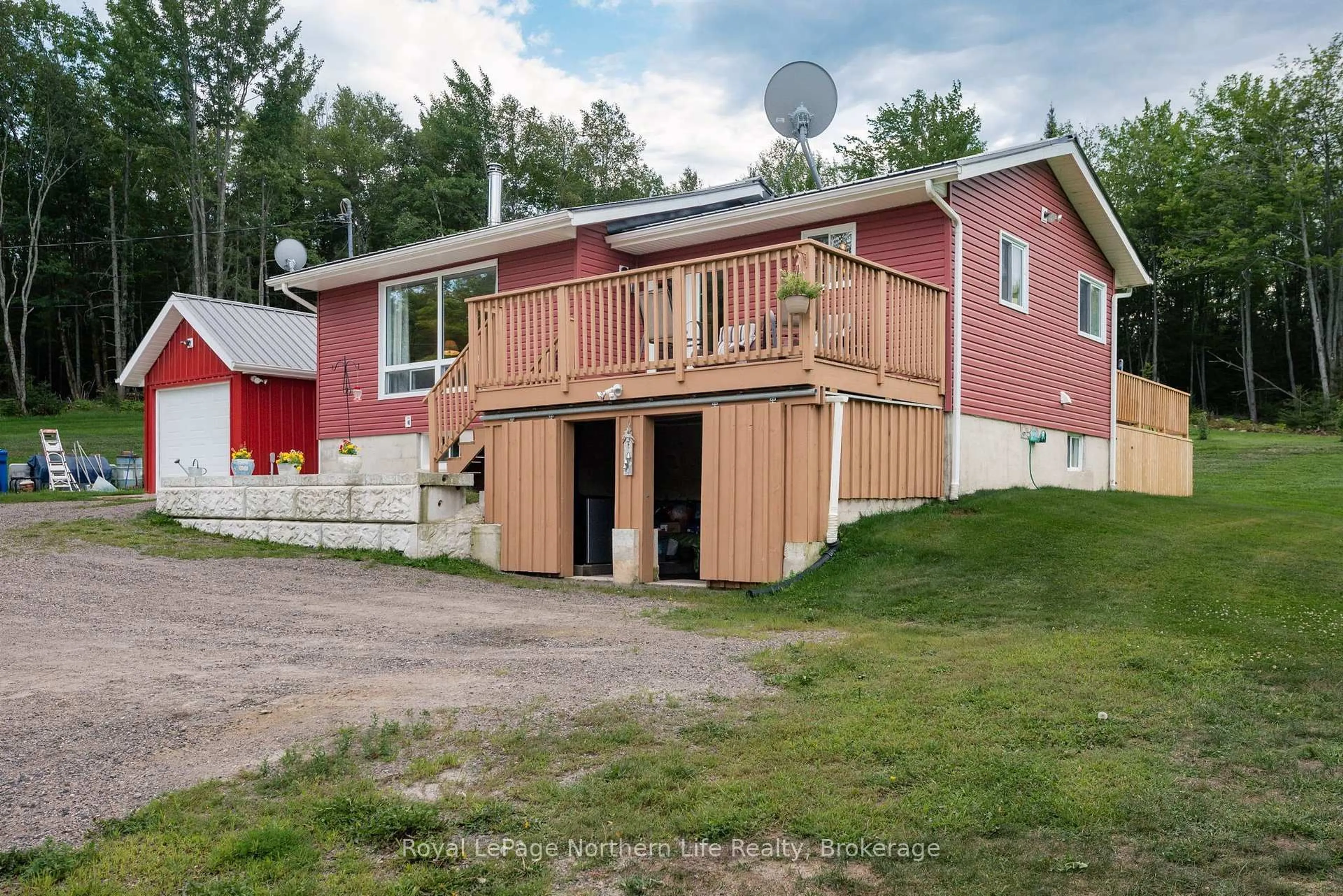 A pic from outside/outdoor area/front of a property/back of a property/a pic from drone, unknown for 1343 Golf Course Rd, Chisholm Ontario P0H 1Z0