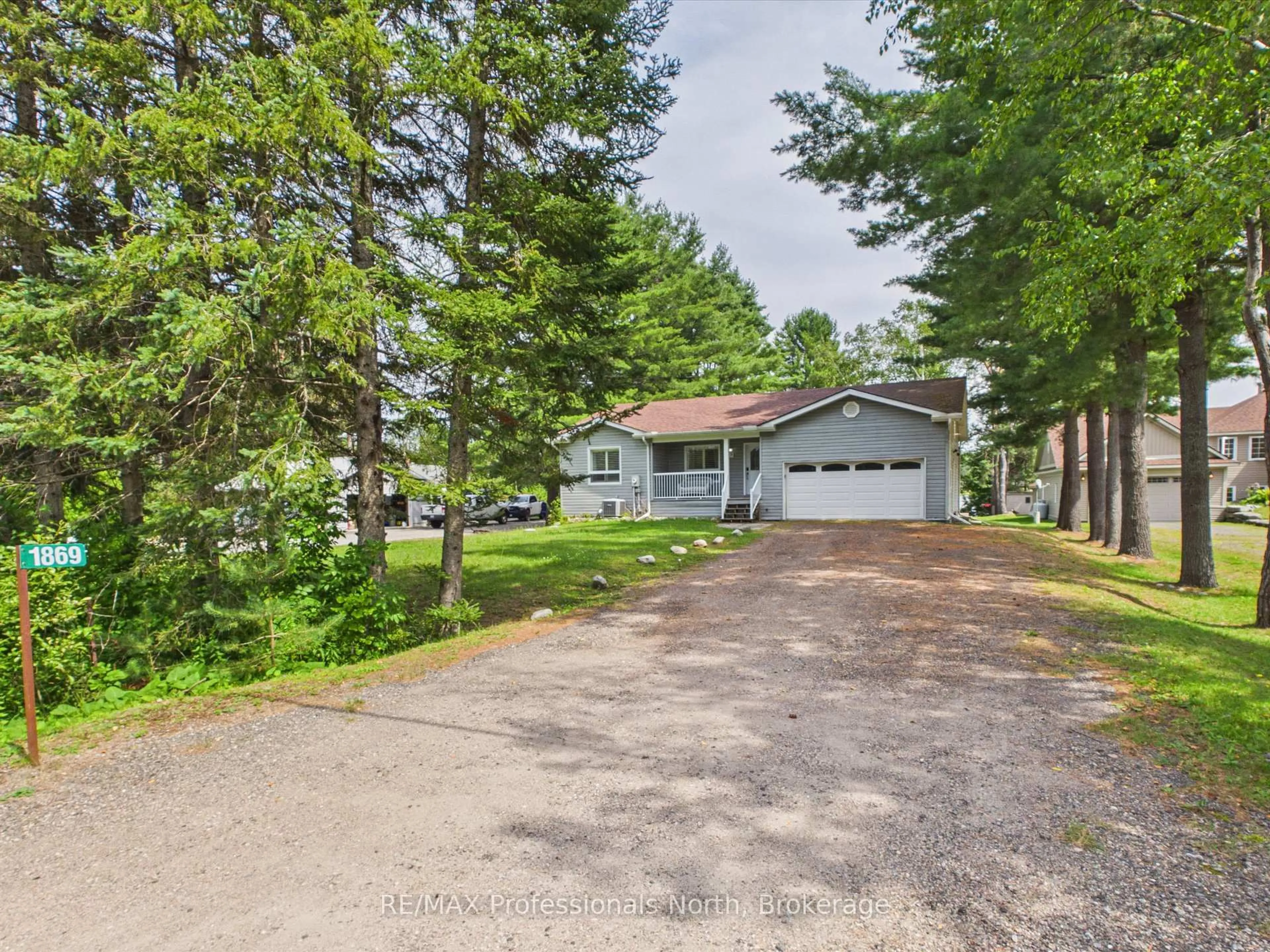 A pic from outside/outdoor area/front of a property/back of a property/a pic from drone, street for 1869 HIGHWAY 518, Kearney Ontario P0A 1J0