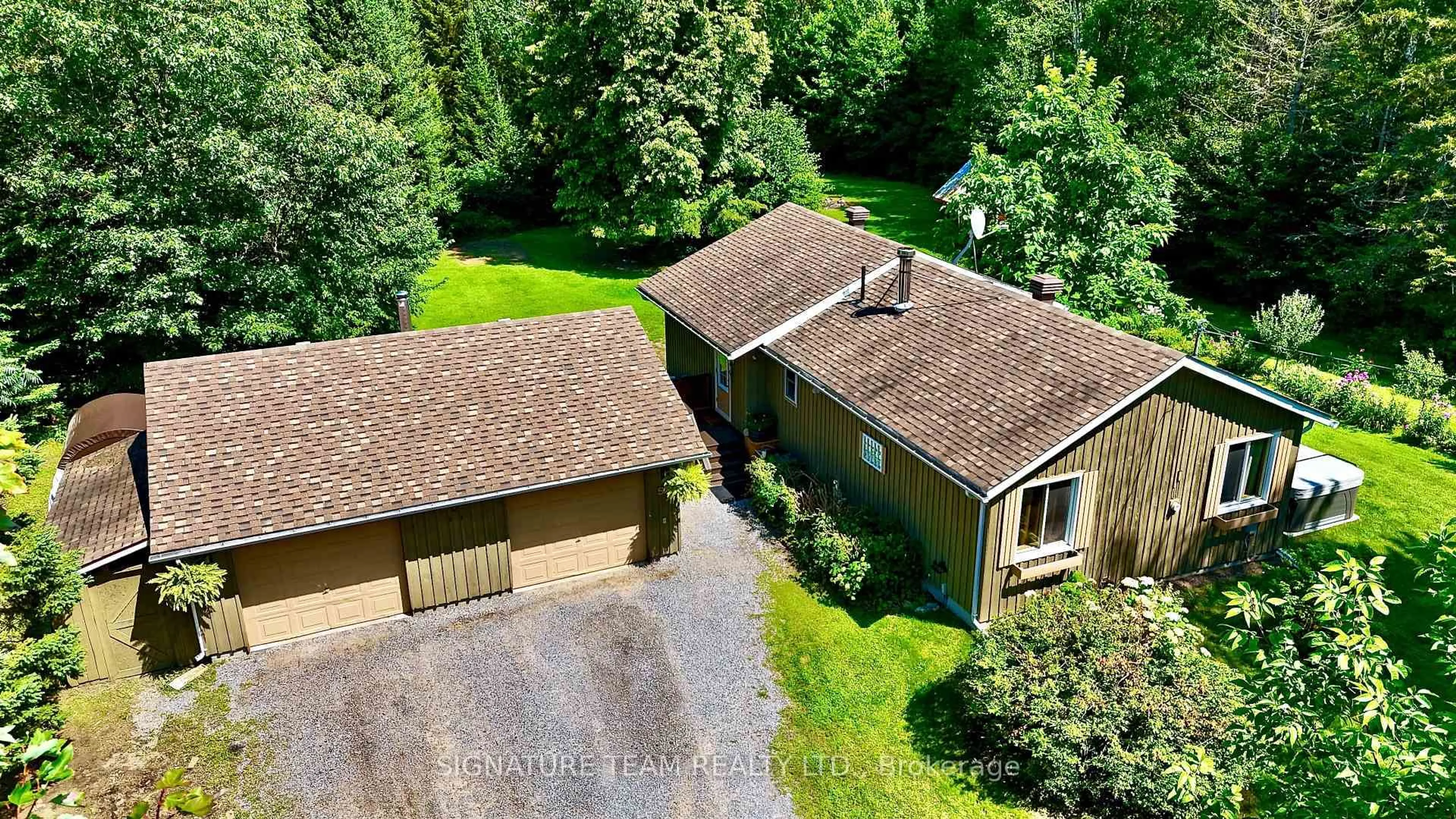 A pic from outside/outdoor area/front of a property/back of a property/a pic from drone, unknown for 57 Gleason Lane, Deep River Ontario K0J 1P0