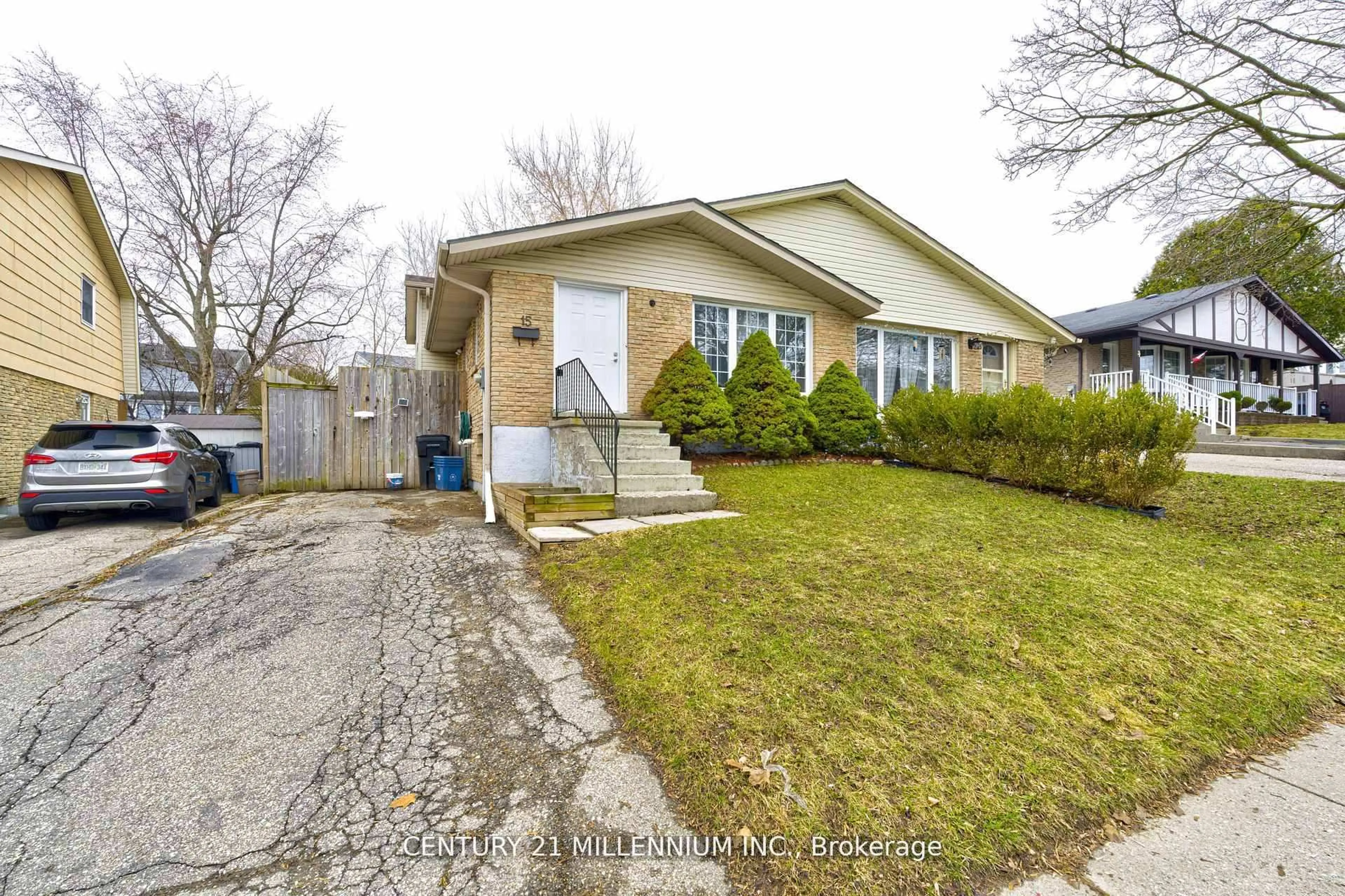 Unknown for 15 Northview Heights Dr, Cambridge Ontario N1R 6Z9